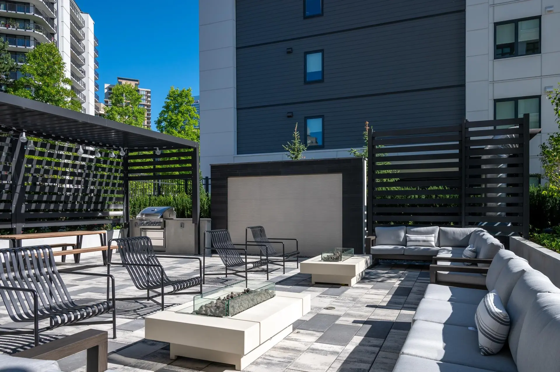 Property at #202 6468 WILLINGDON AVENUE, Burnaby, BC