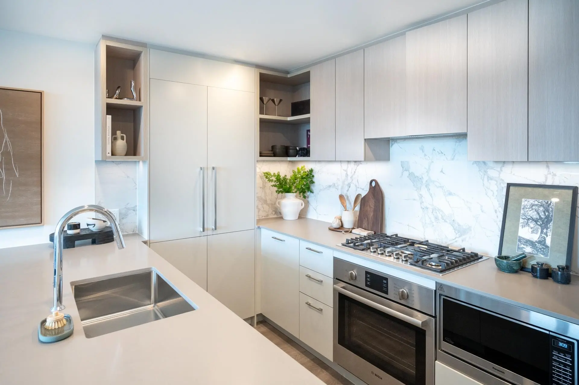 Property at #3310 6468 WILLINGDON AVENUE, Burnaby, BC