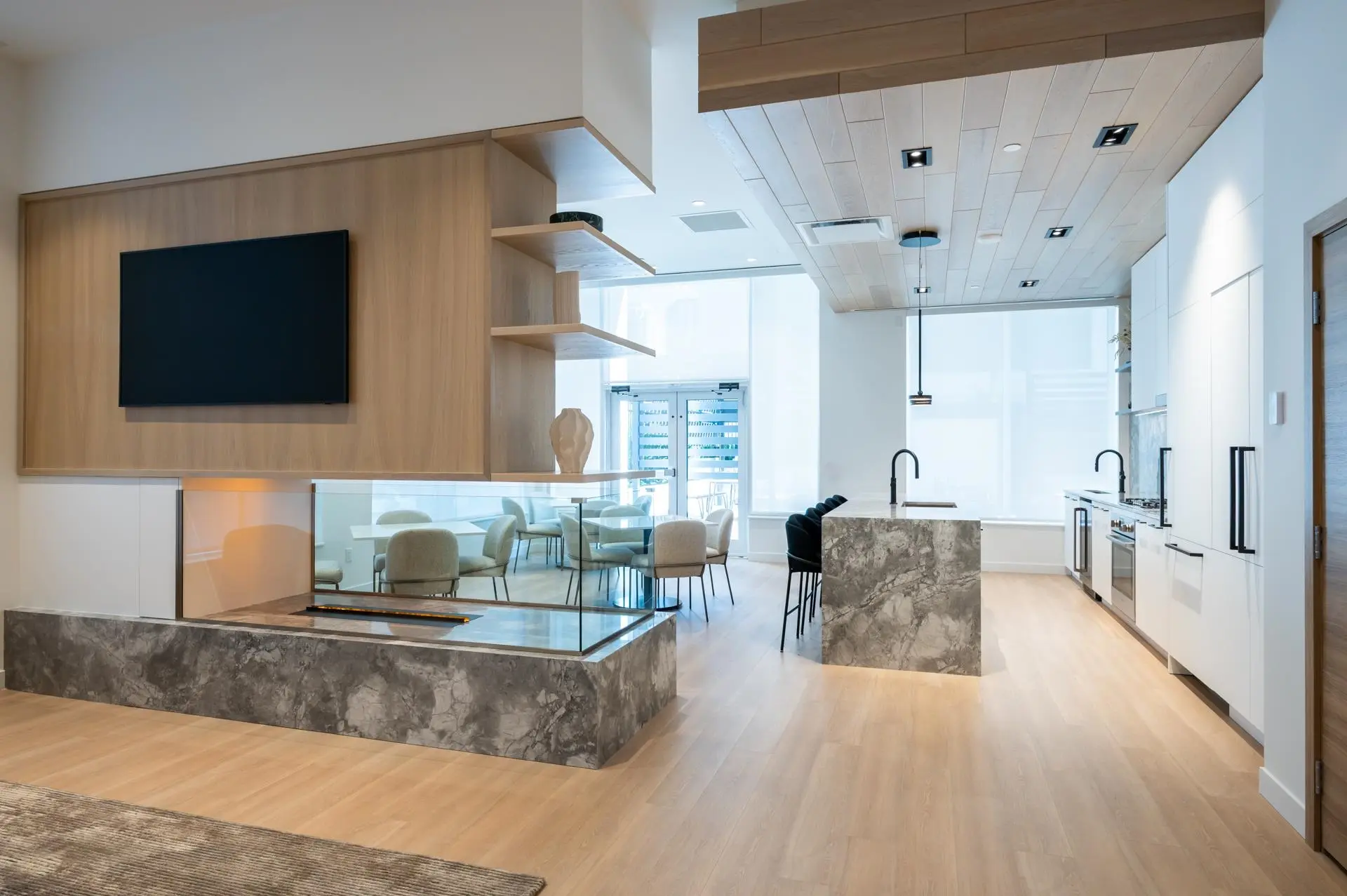 Property at #3310 6468 WILLINGDON AVENUE, Burnaby, BC