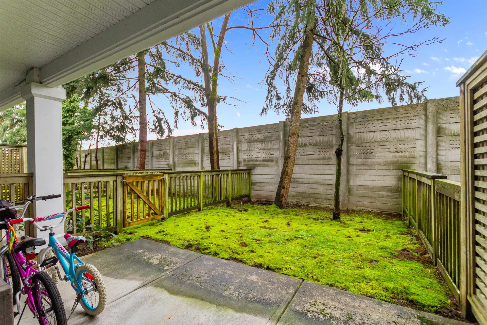 Property at #59 935 EWEN AVENUE, New Westminster, BC