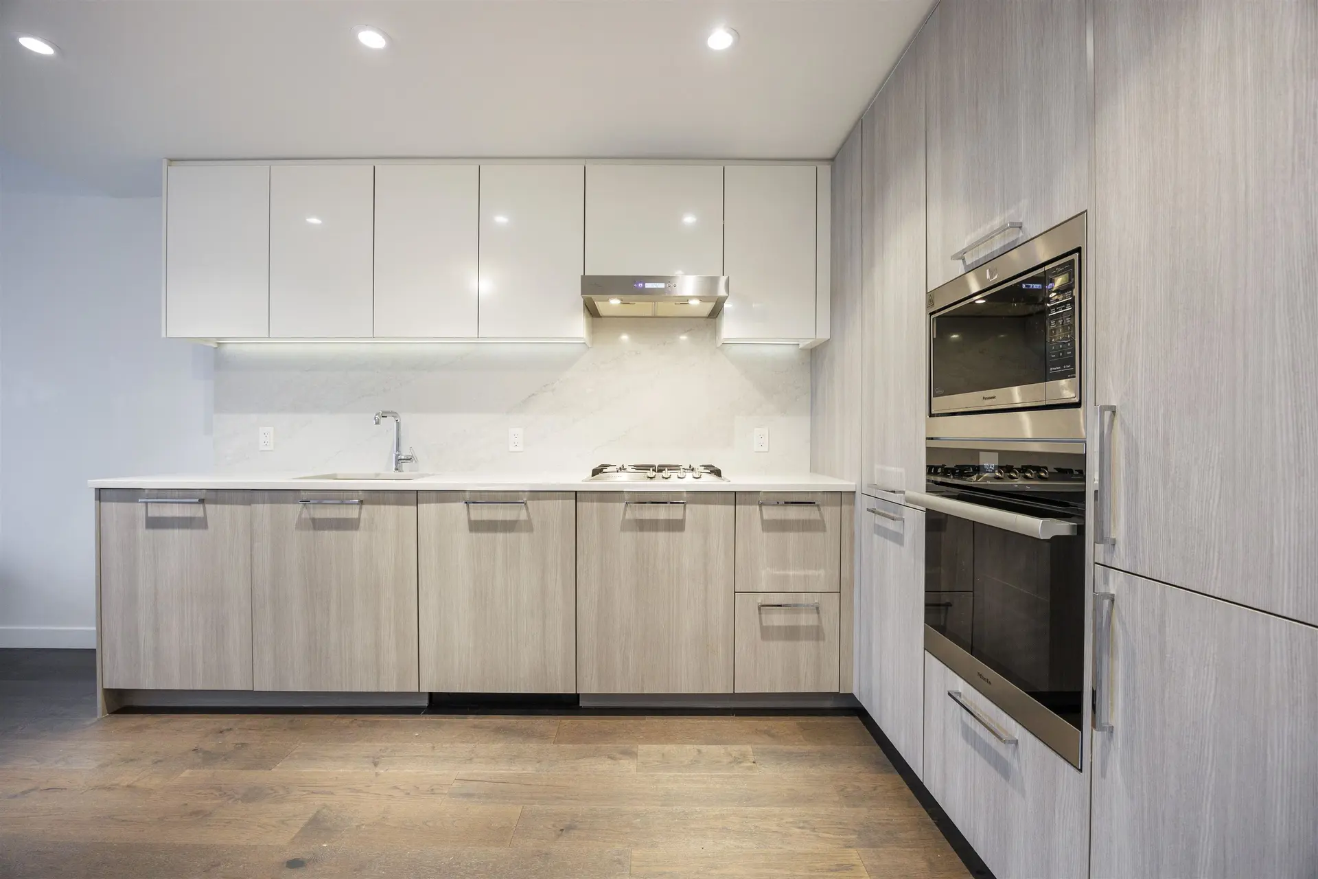 Property at #806 8155 CAPSTAN WAY, Richmond, BC