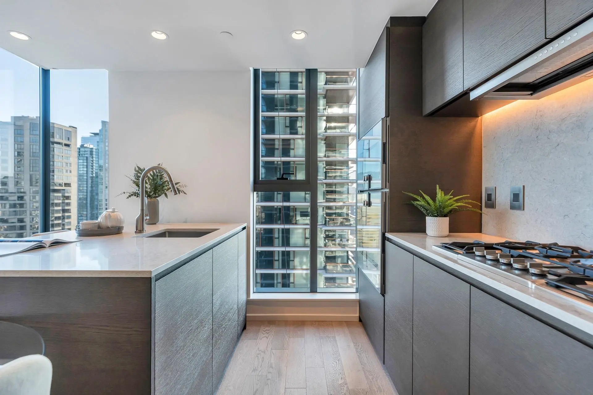 Property at #1106 1408 ROBSON STREET, Vancouver, BC