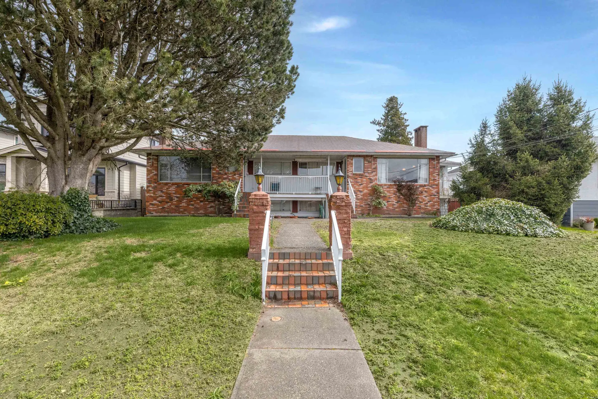 Property at 892-894 Invergarry Avenue, Burnaby, BC