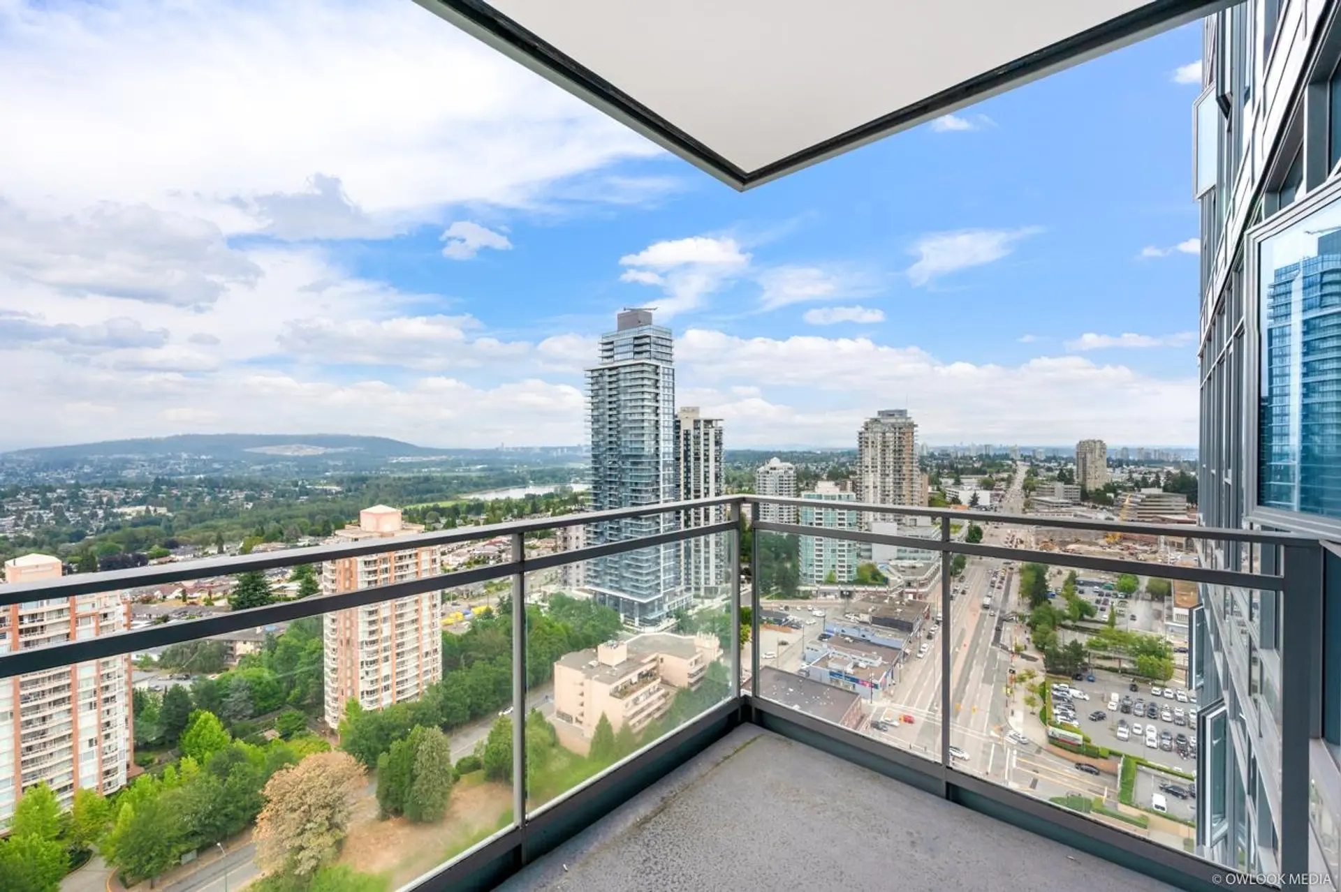 Property at #2906 4688 KINGSWAY, Burnaby, BC