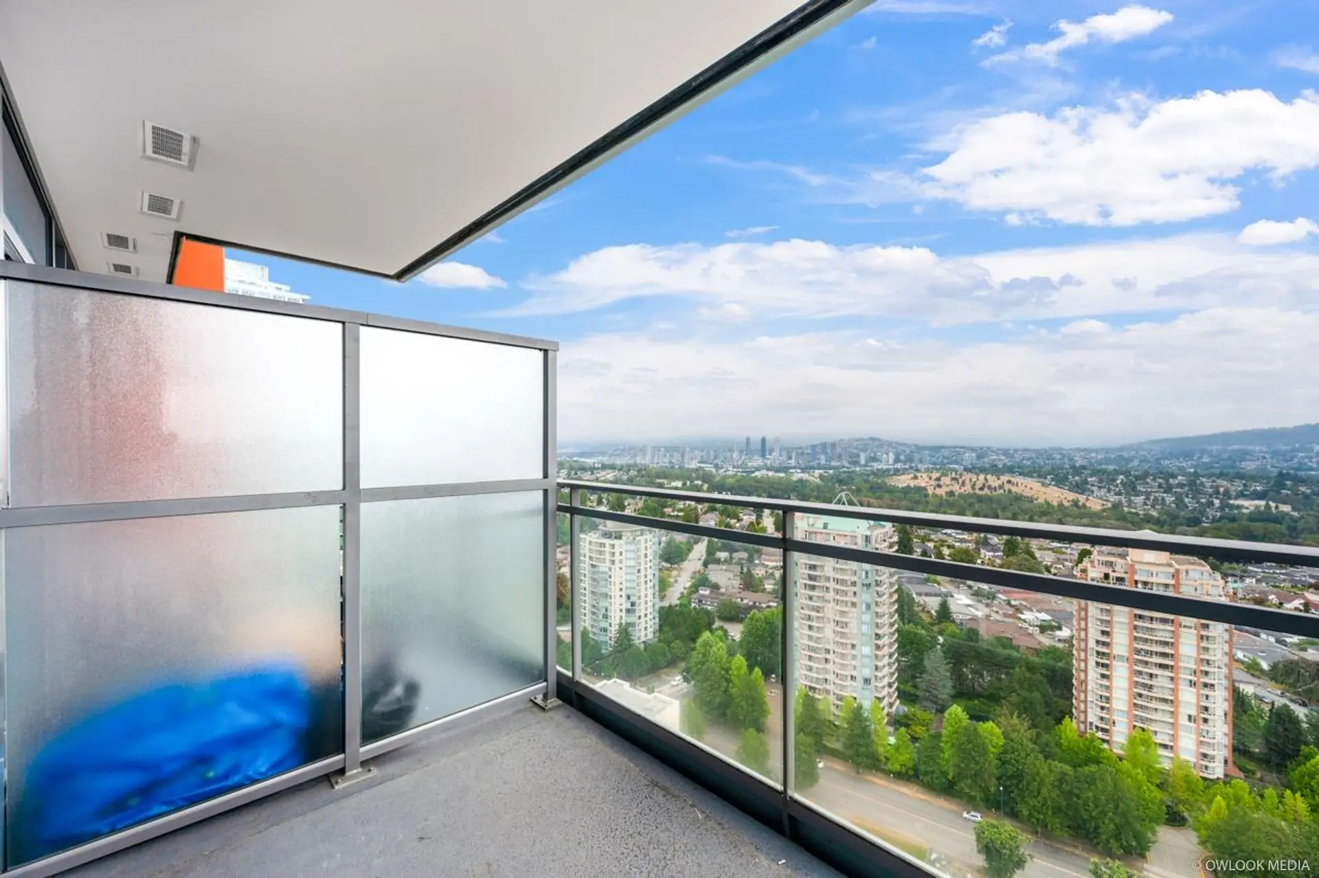 Property at #2906 4688 KINGSWAY, Burnaby, BC