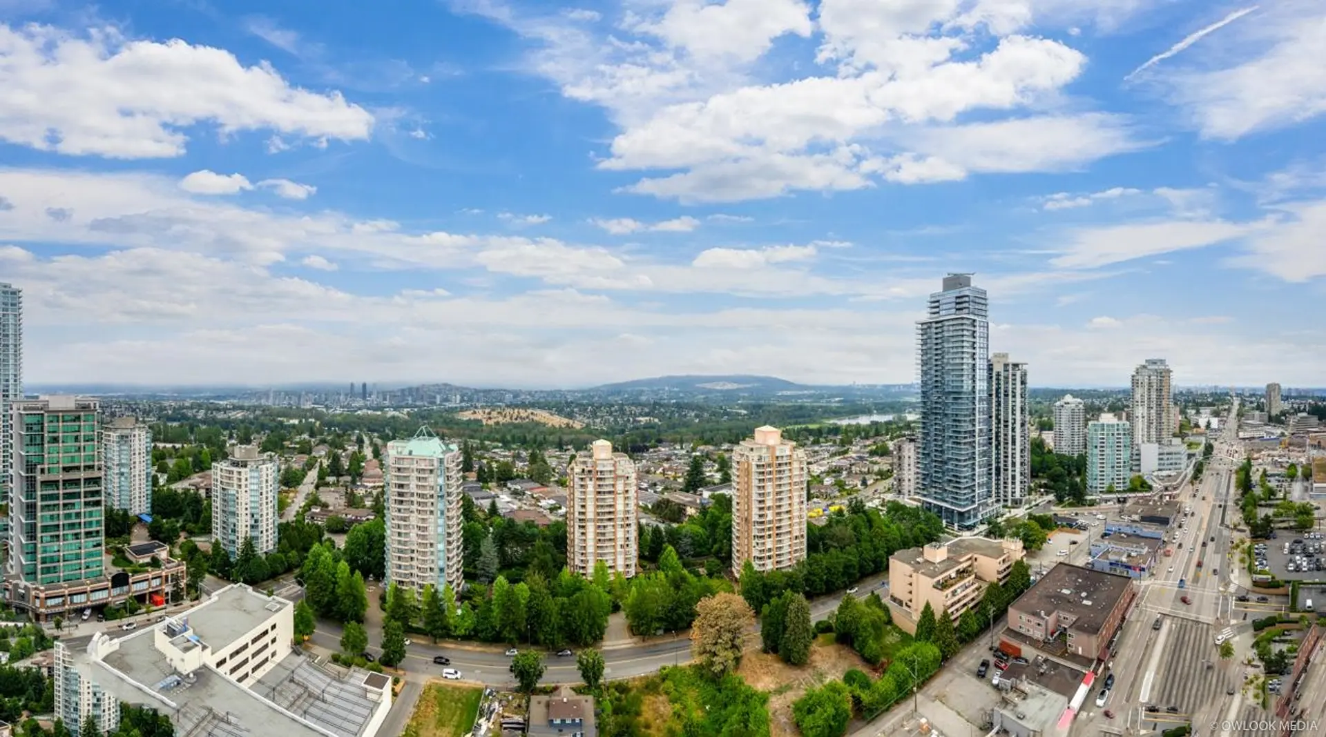 Property at #2906 4688 KINGSWAY, Burnaby, BC