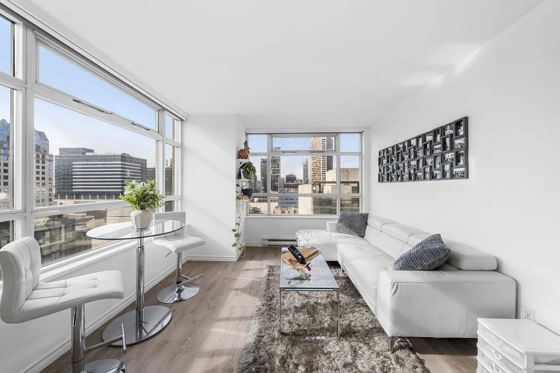 Property at #1709 438 Seymour Street, Vancouver, BC