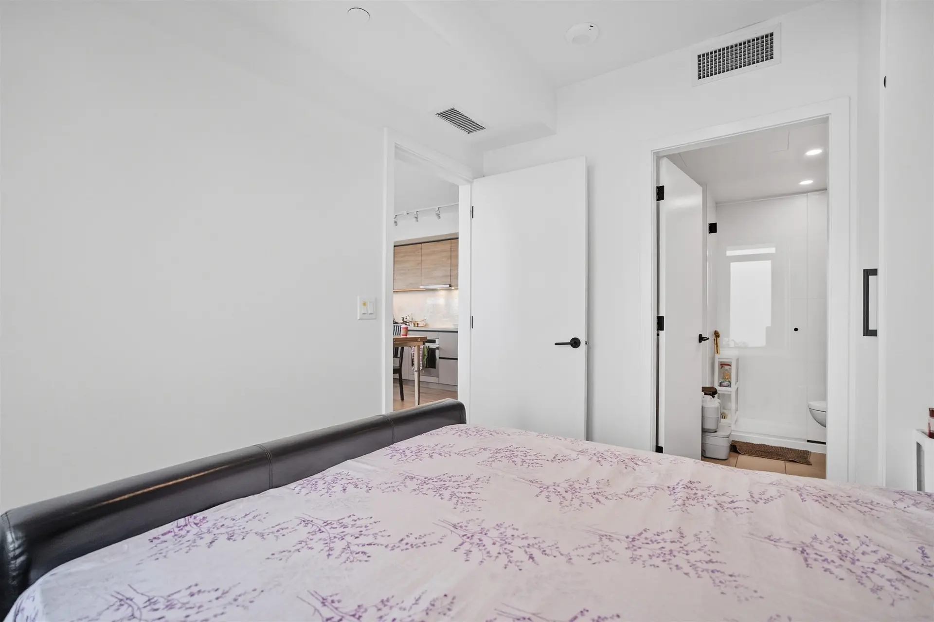 Property at #2602 10448 UNIVERSITY DRIVE, Surrey, BC