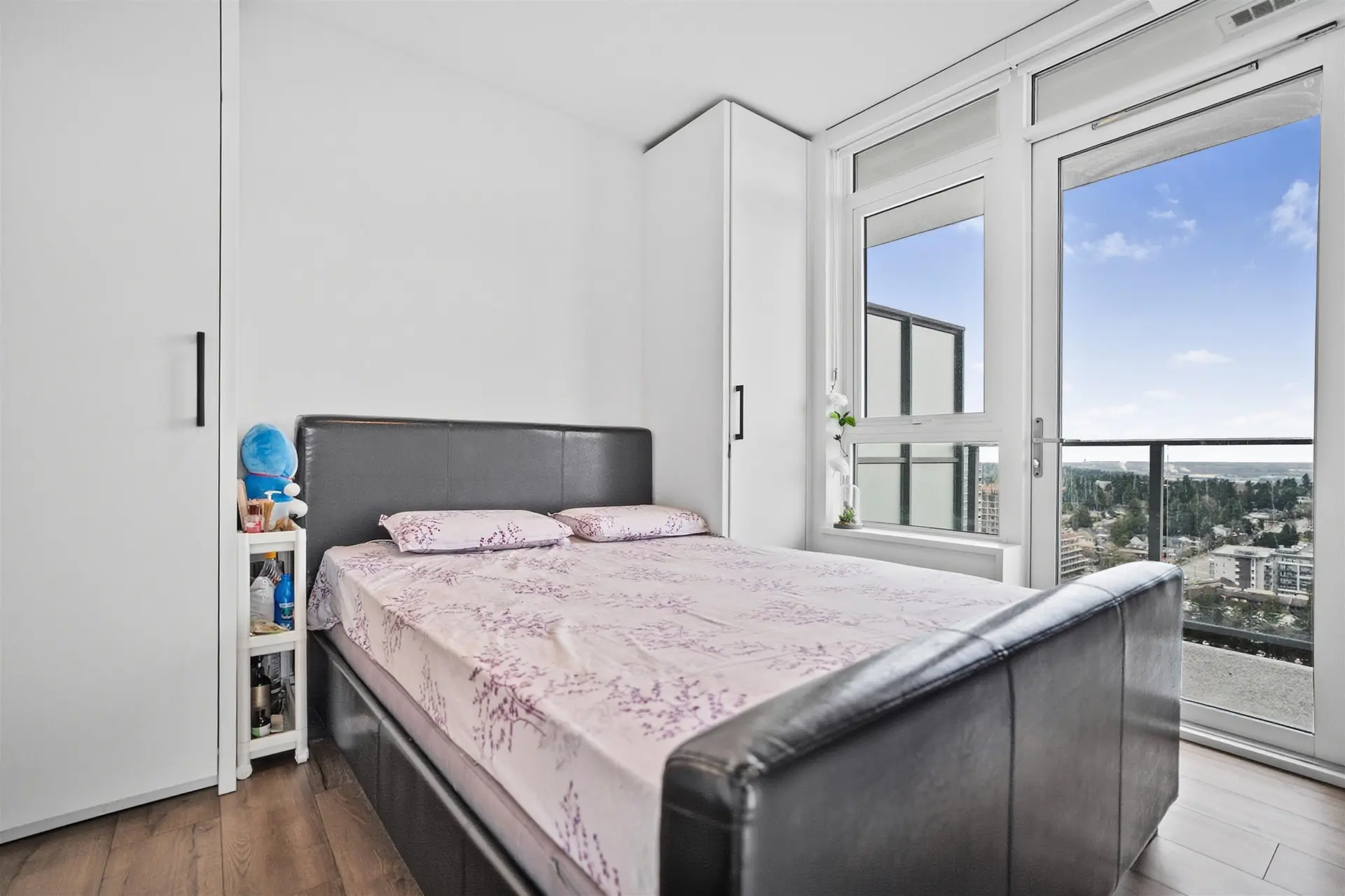 Property at #2602 10448 UNIVERSITY DRIVE, Surrey, BC