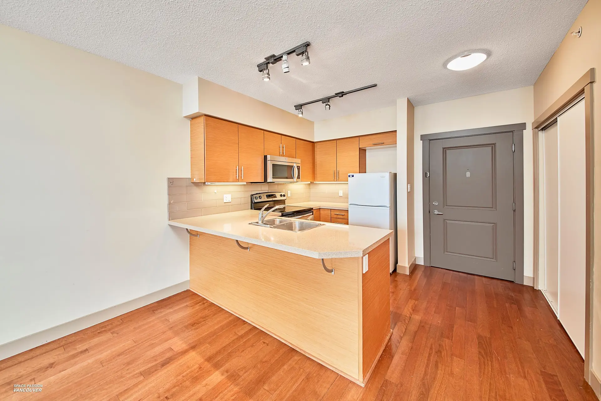 Property at #415 9009 CORNERSTONE MEWS, Burnaby, BC