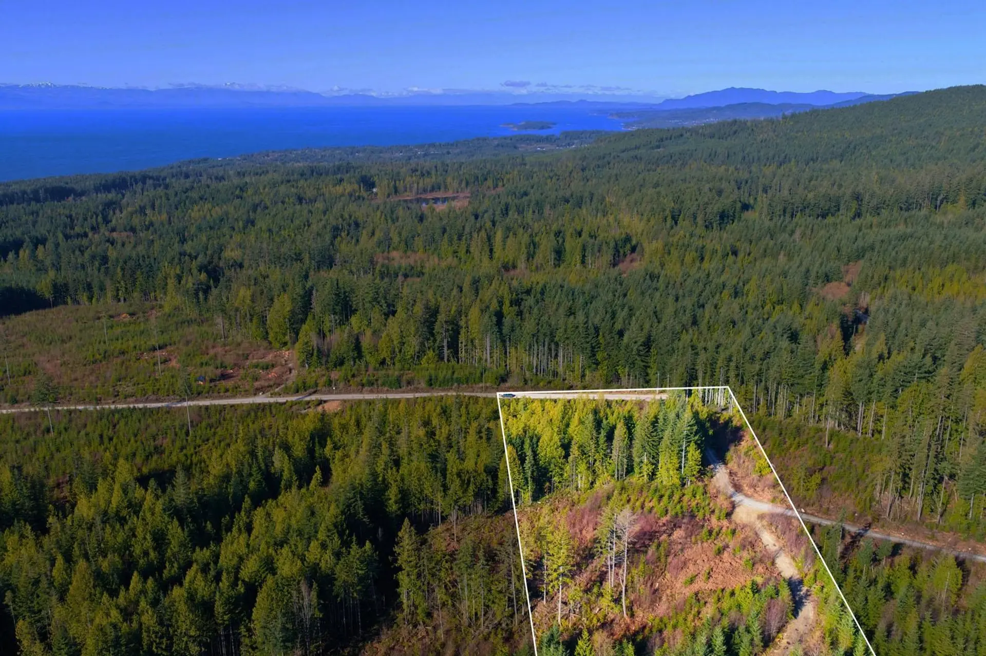 Property at LOT 3 LOCKYER ROAD, Roberts Creek, BC