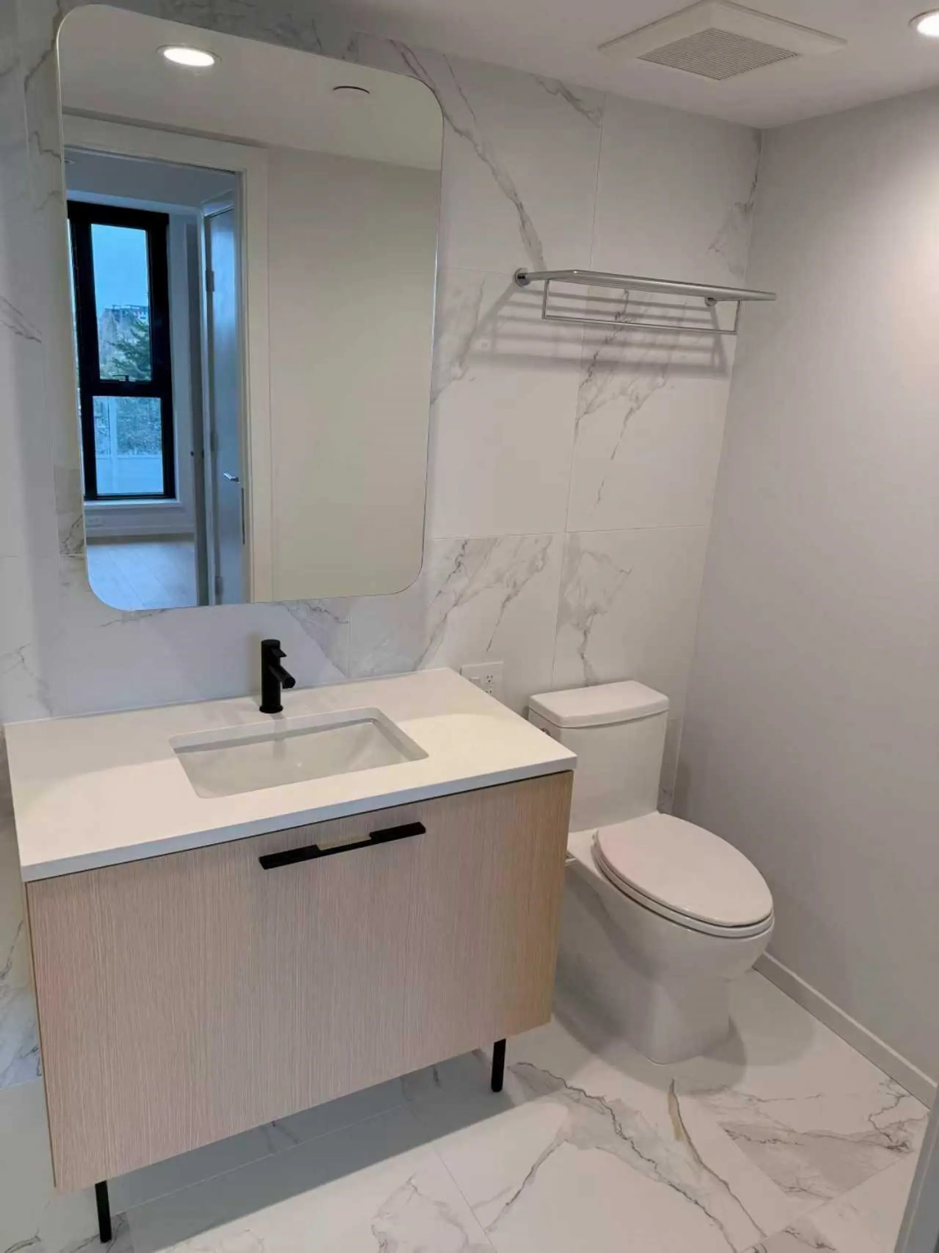 Property at #512 2729 KINGSWAY, Vancouver, BC