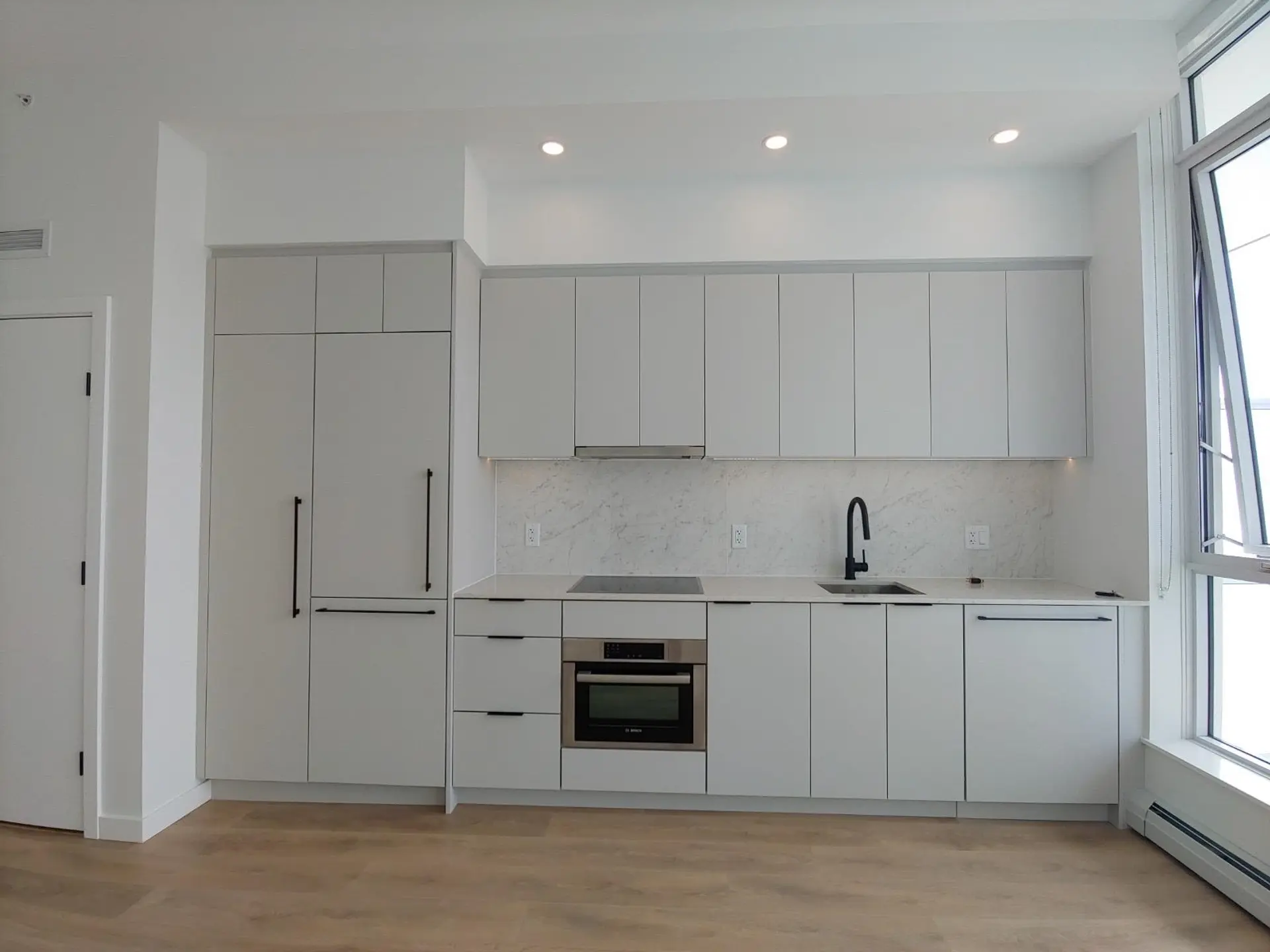 Property at #3009 13685 102 Avenue, Surrey, BC
