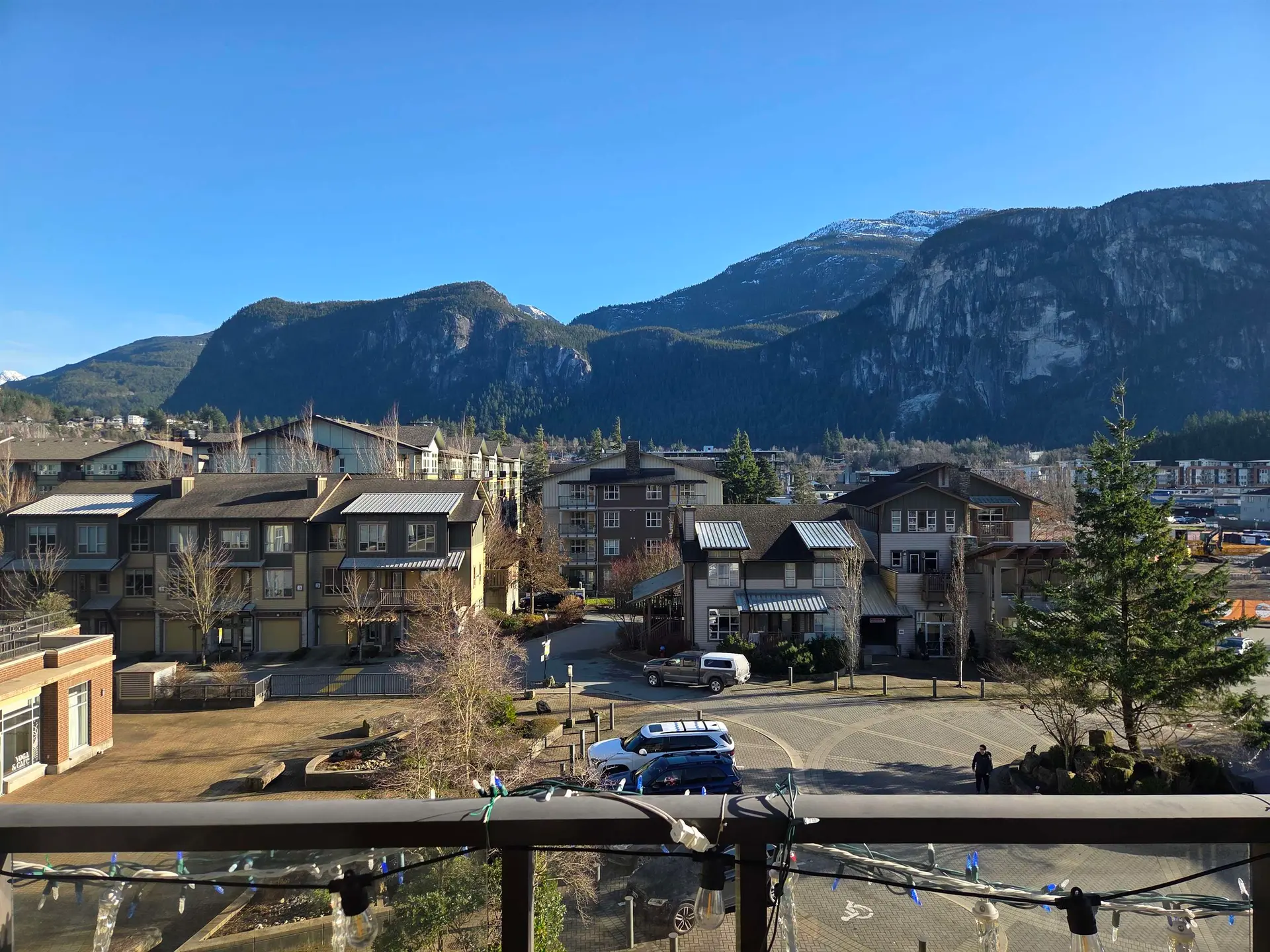 Property at #402 1211 VILLAGE GREEN WAY, Squamish, BC