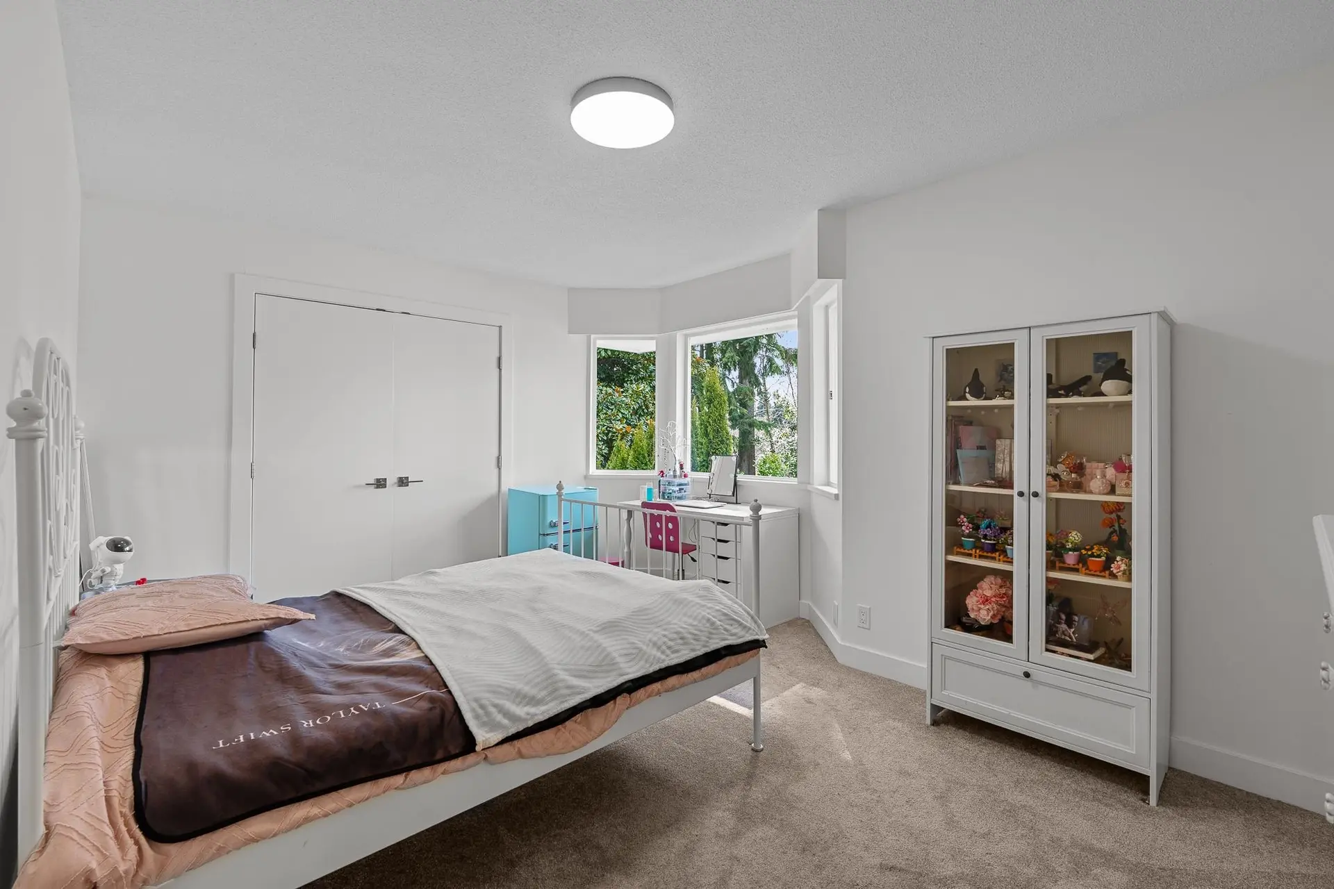 Property at 1842 MATHERS COURT, West Vancouver, BC