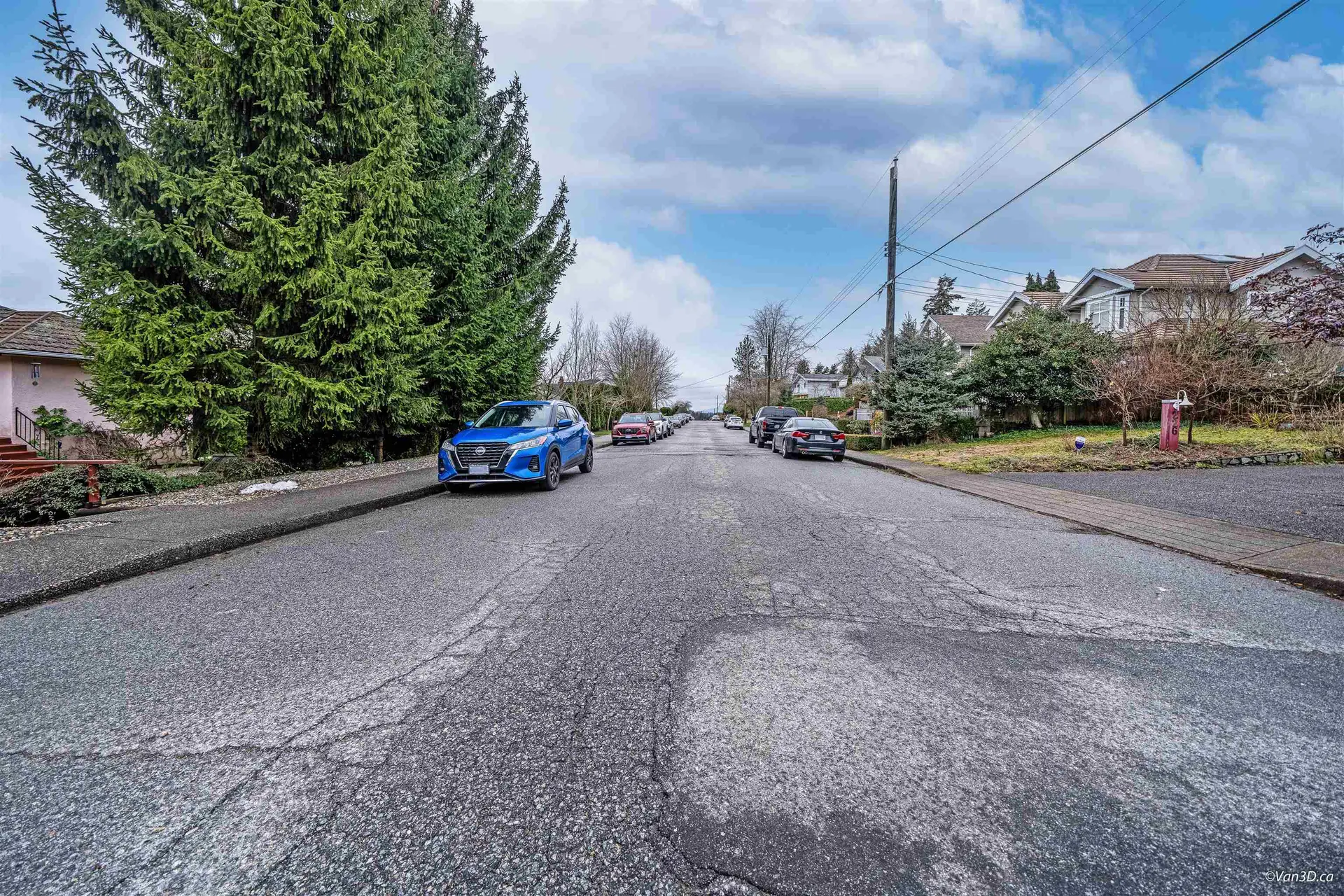 Property at 221 W 28TH STREET, North Vancouver, BC