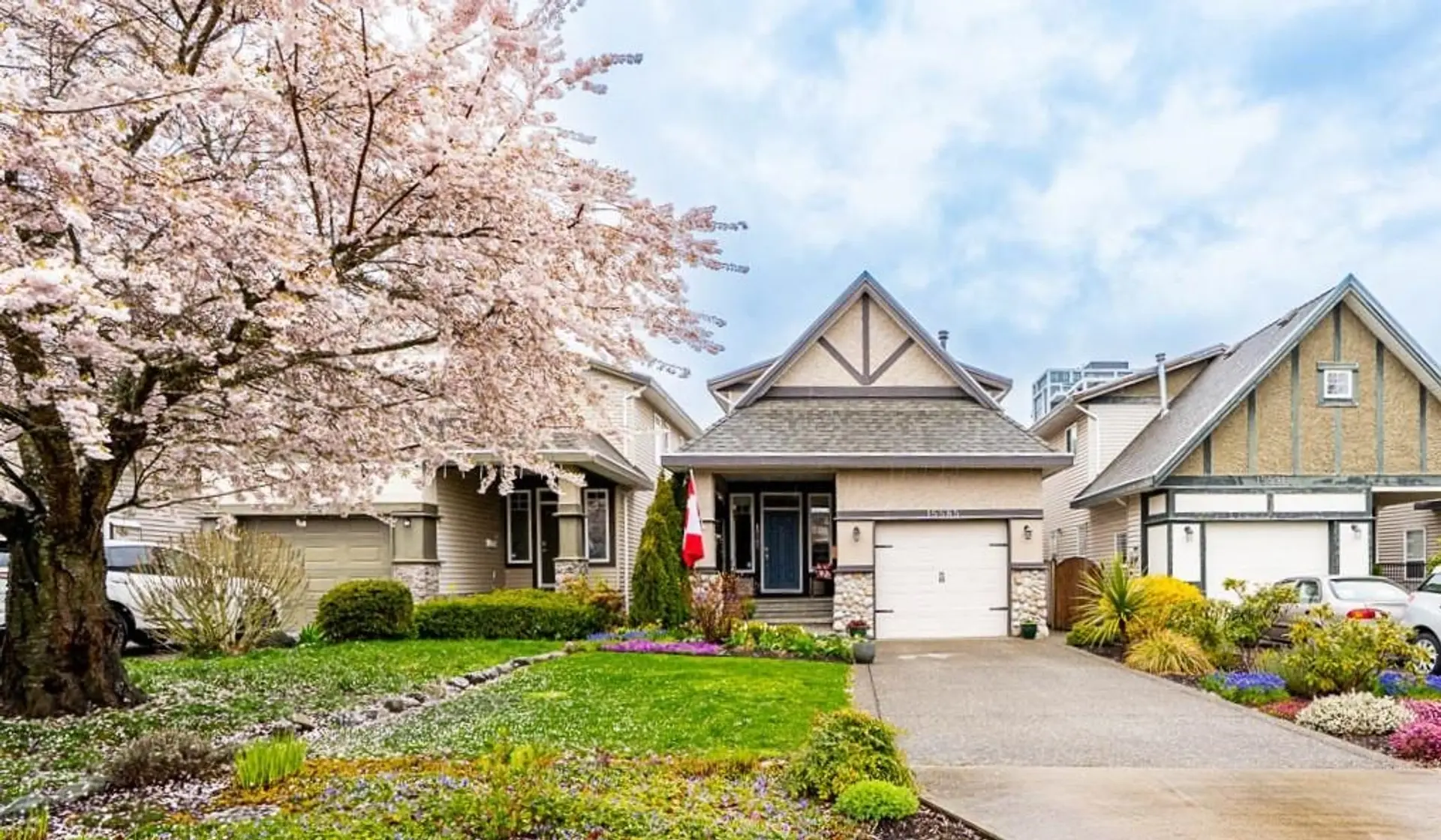 Property at 15585 Goggs Avenue, White Rock, BC