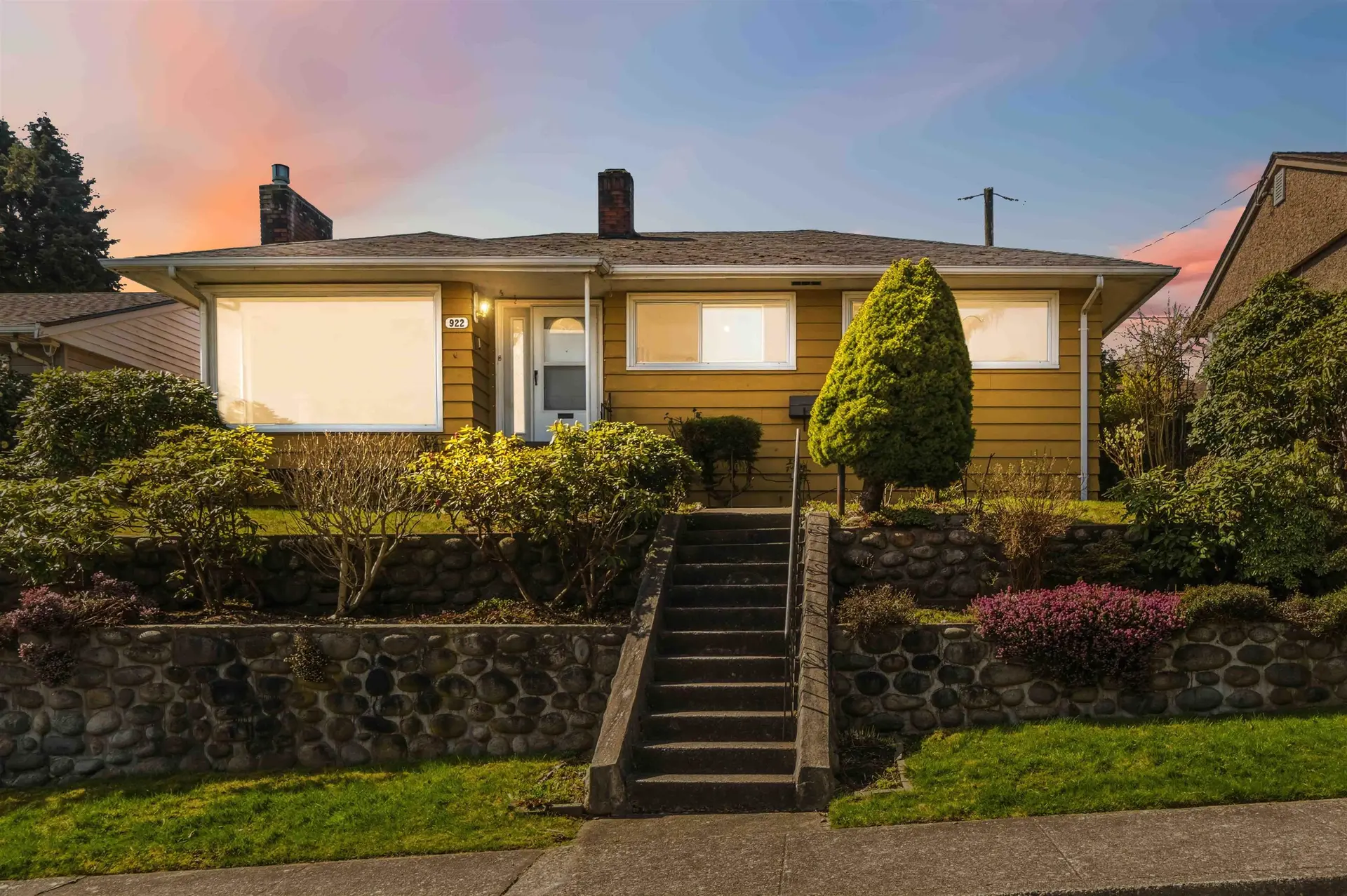 Property at 922 Surrey Street, New Westminster, BC