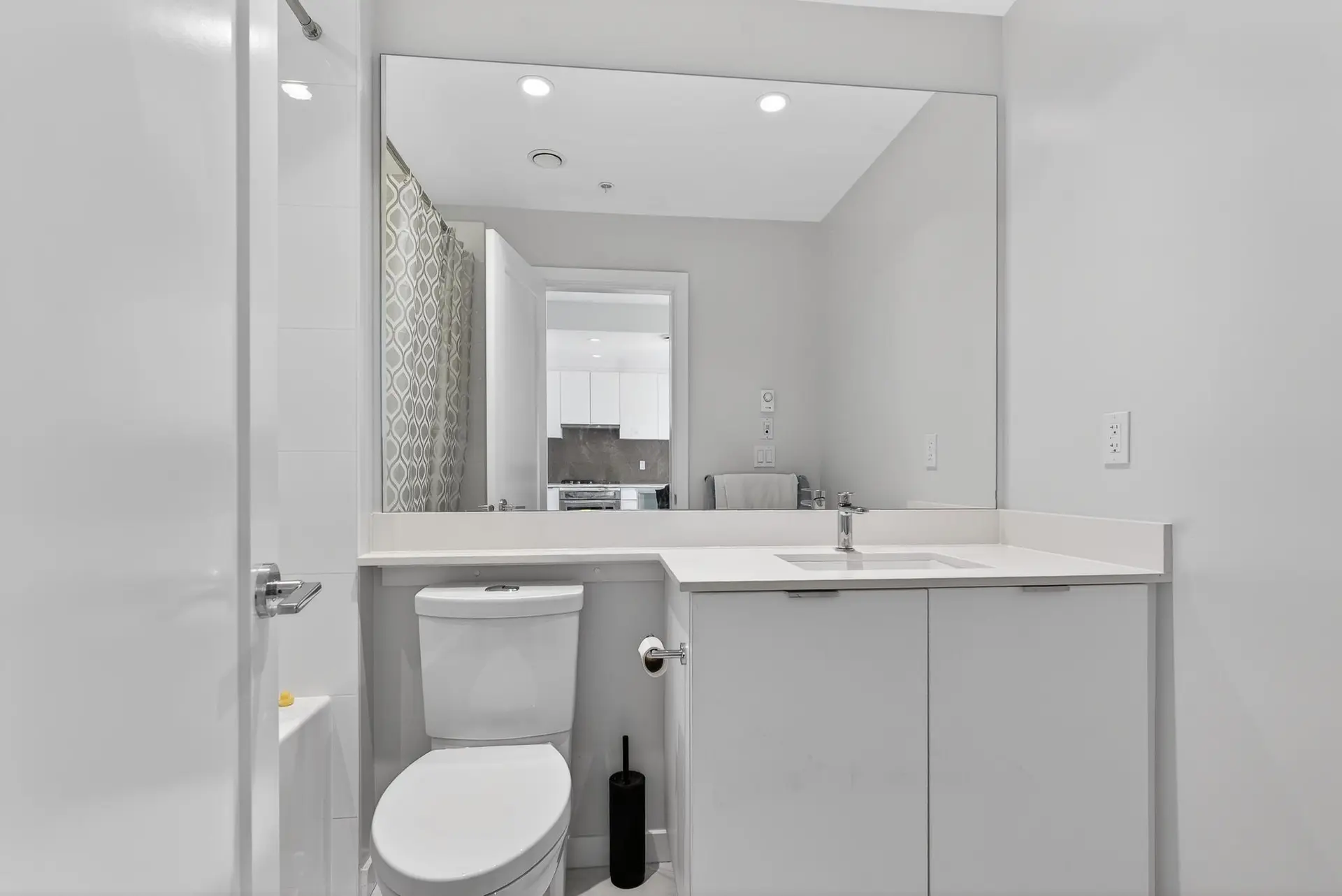 Property at #403 625 COTTONWOOD AVENUE, Coquitlam, BC