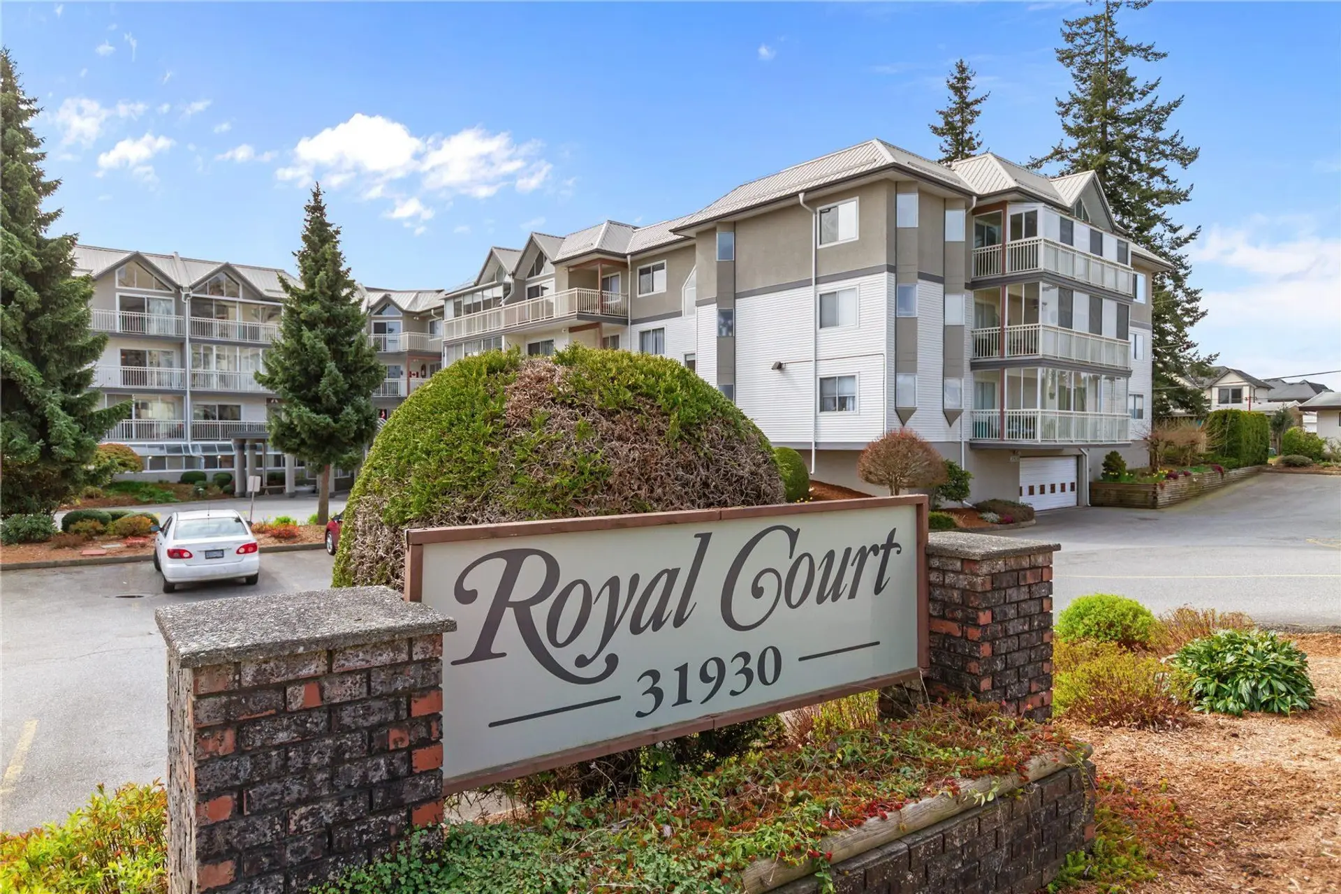 Property at #101 31930 Old Yale Road, Abbotsford, BC