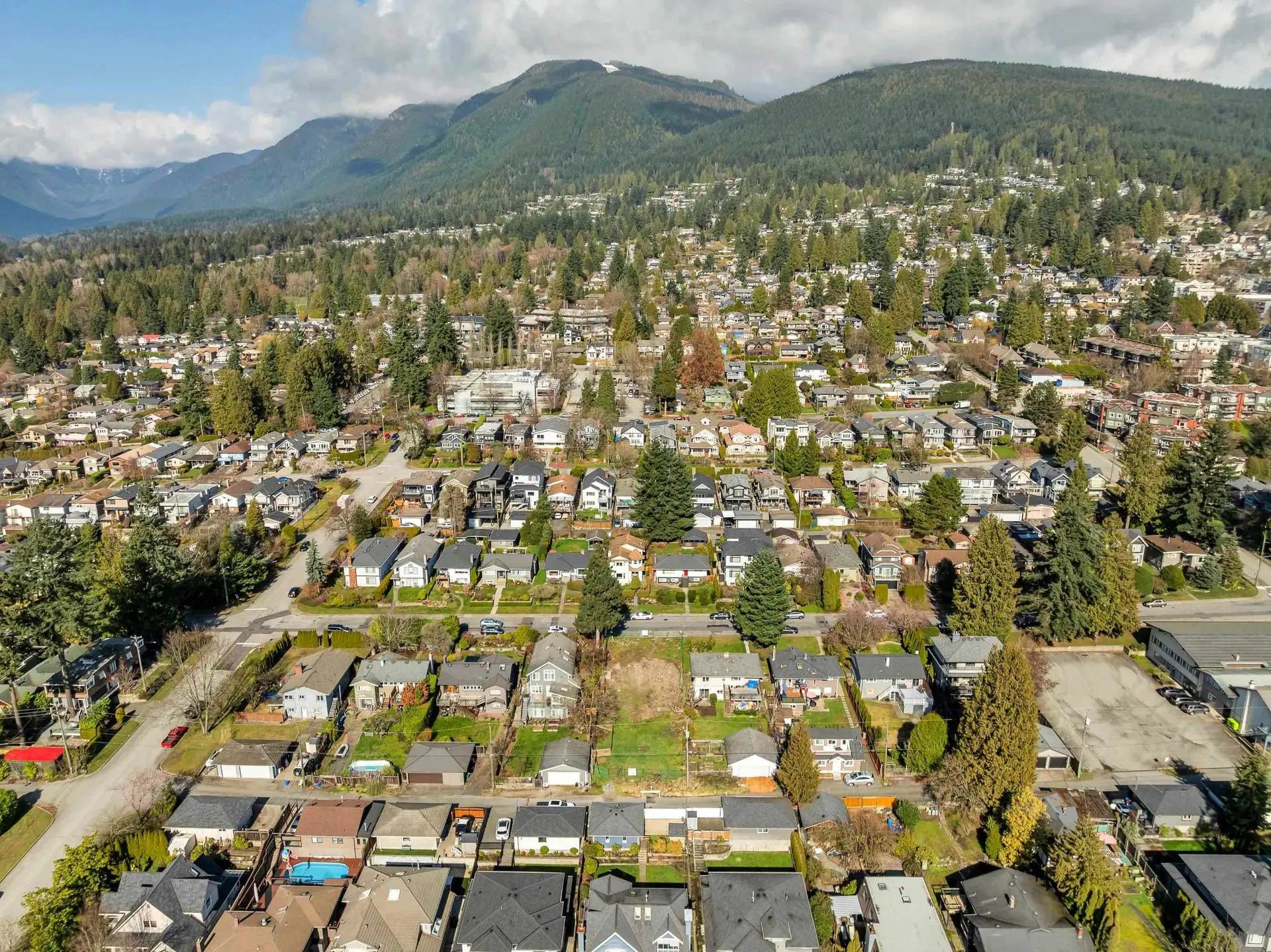 Property at 243 W 27TH STREET, North Vancouver, BC