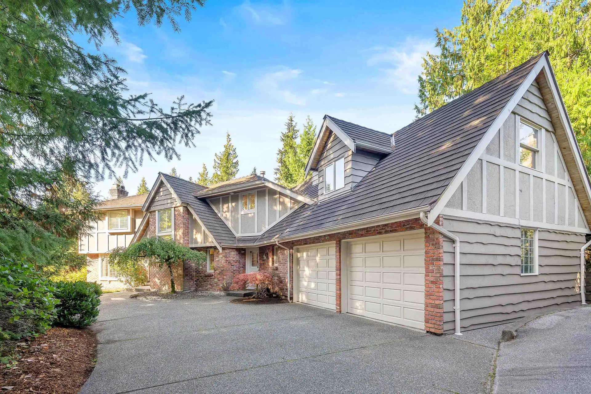 Property at 5219 Headland Drive, West Vancouver, BC