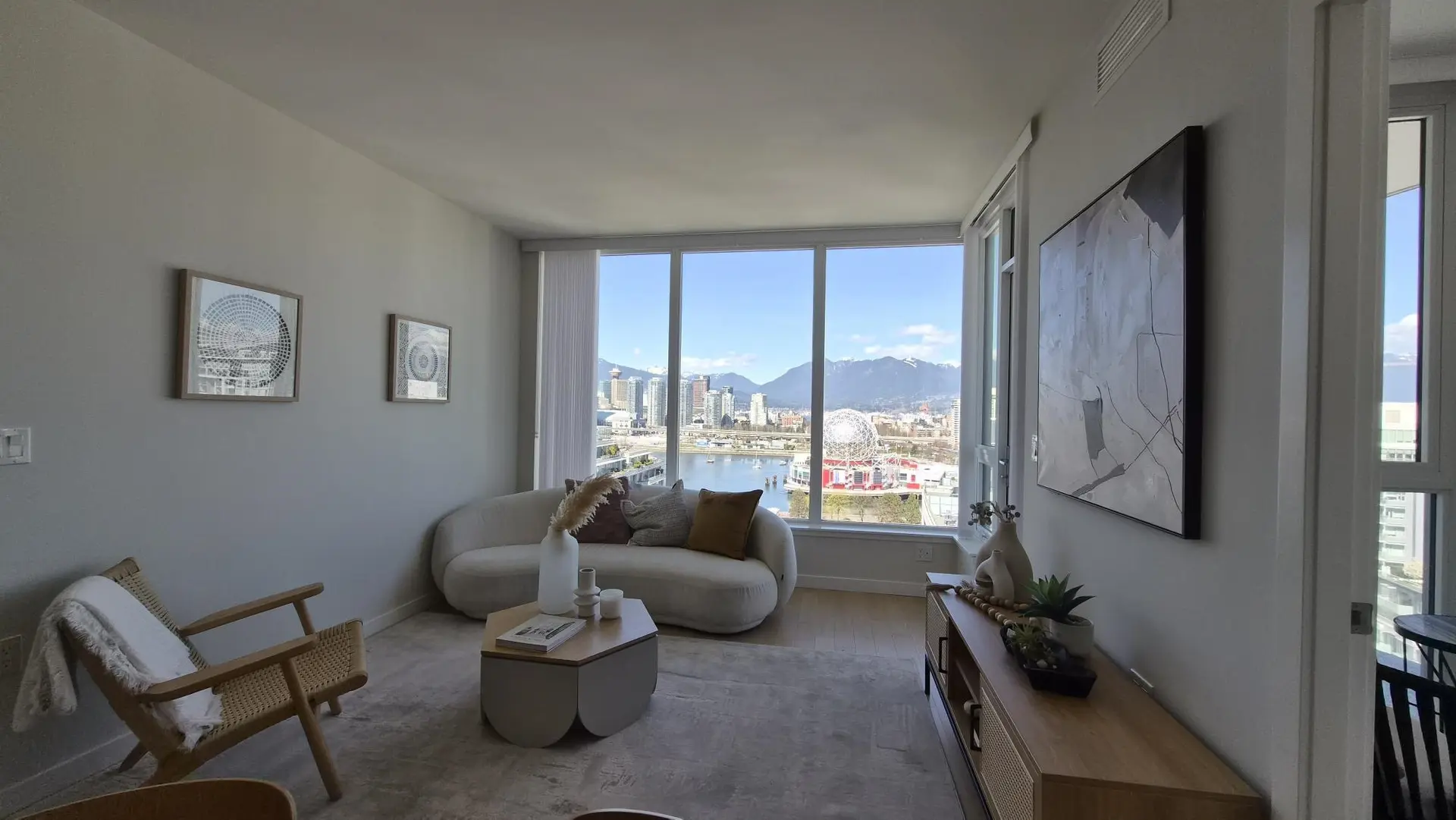 Property at #1607 1708 ONTARIO STREET, Vancouver, BC