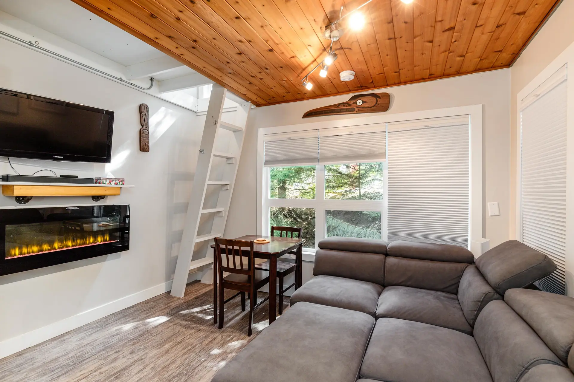 Property at #4 2028 INNSBRUCK DRIVE, Whistler, BC