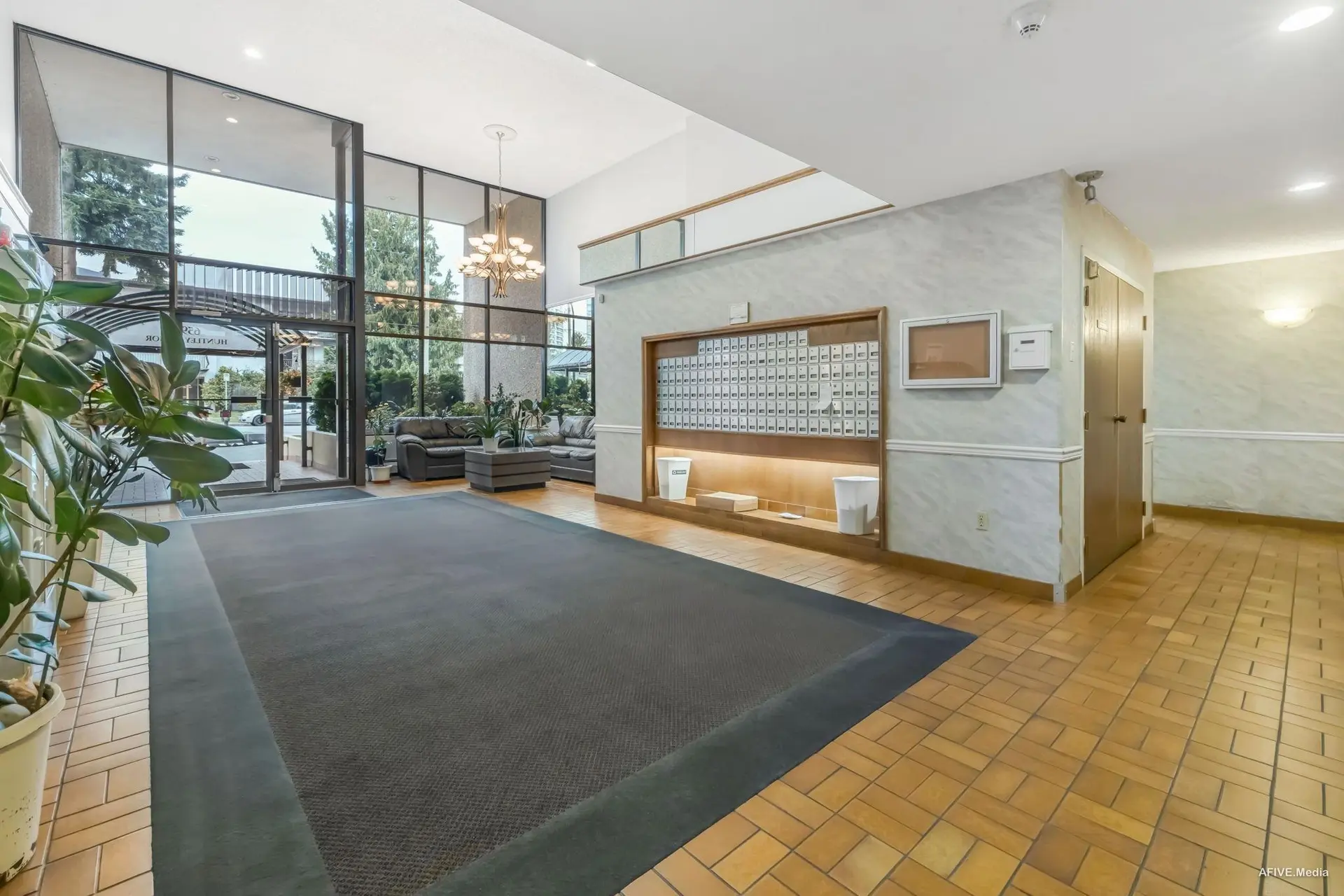 Property at #503 6595 WILLINGDON AVENUE, Burnaby, BC