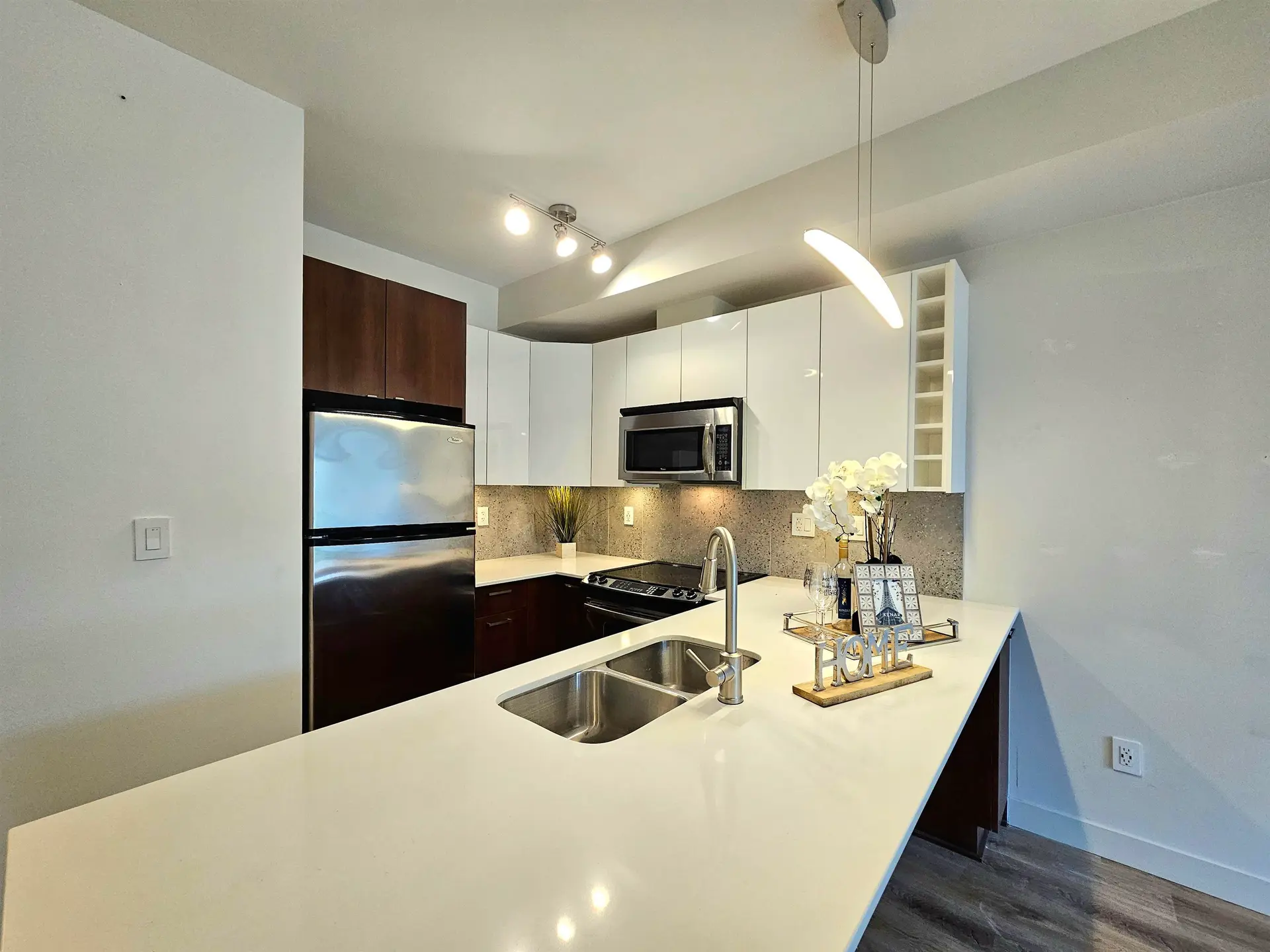#203 13339 102a Avenue - Image 8