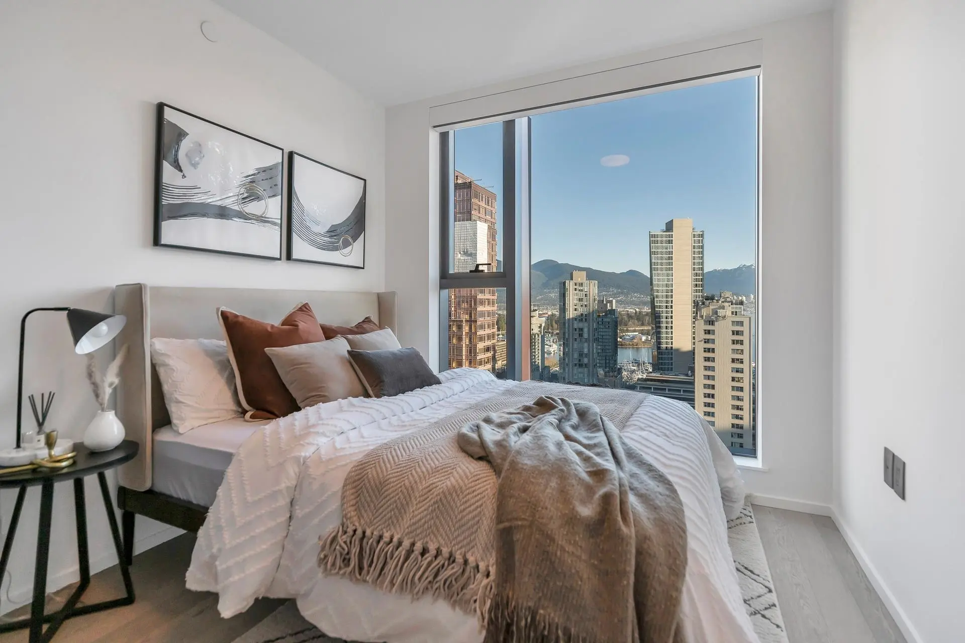 Property at #2005 1482 ROBSON STREET, Vancouver, BC