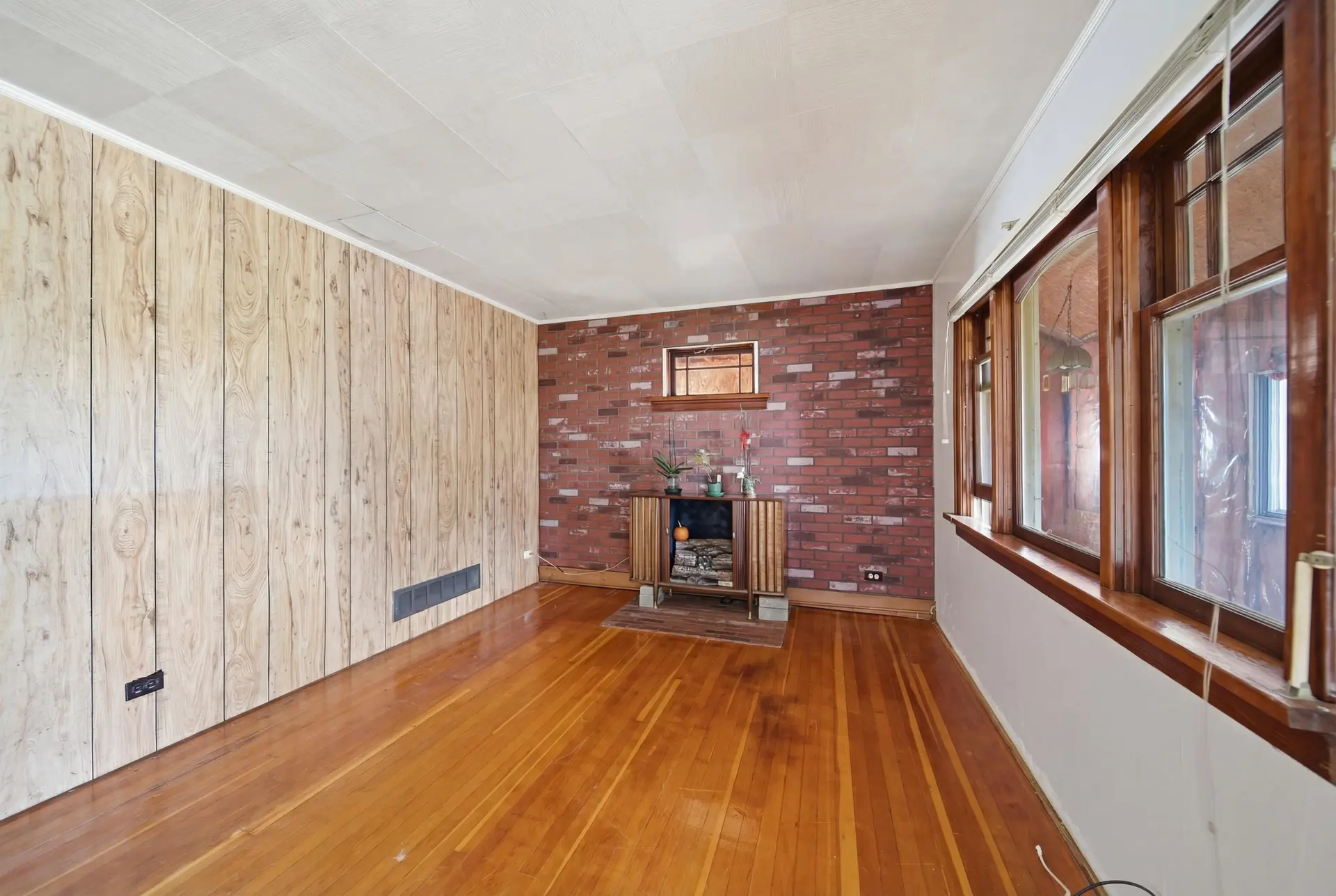 Property at 220 DEVOY STREET, New Westminster, BC