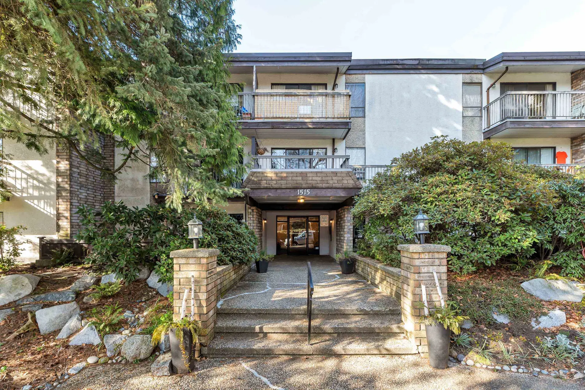 Property at #204 1515 E 5TH AVENUE, Vancouver, BC