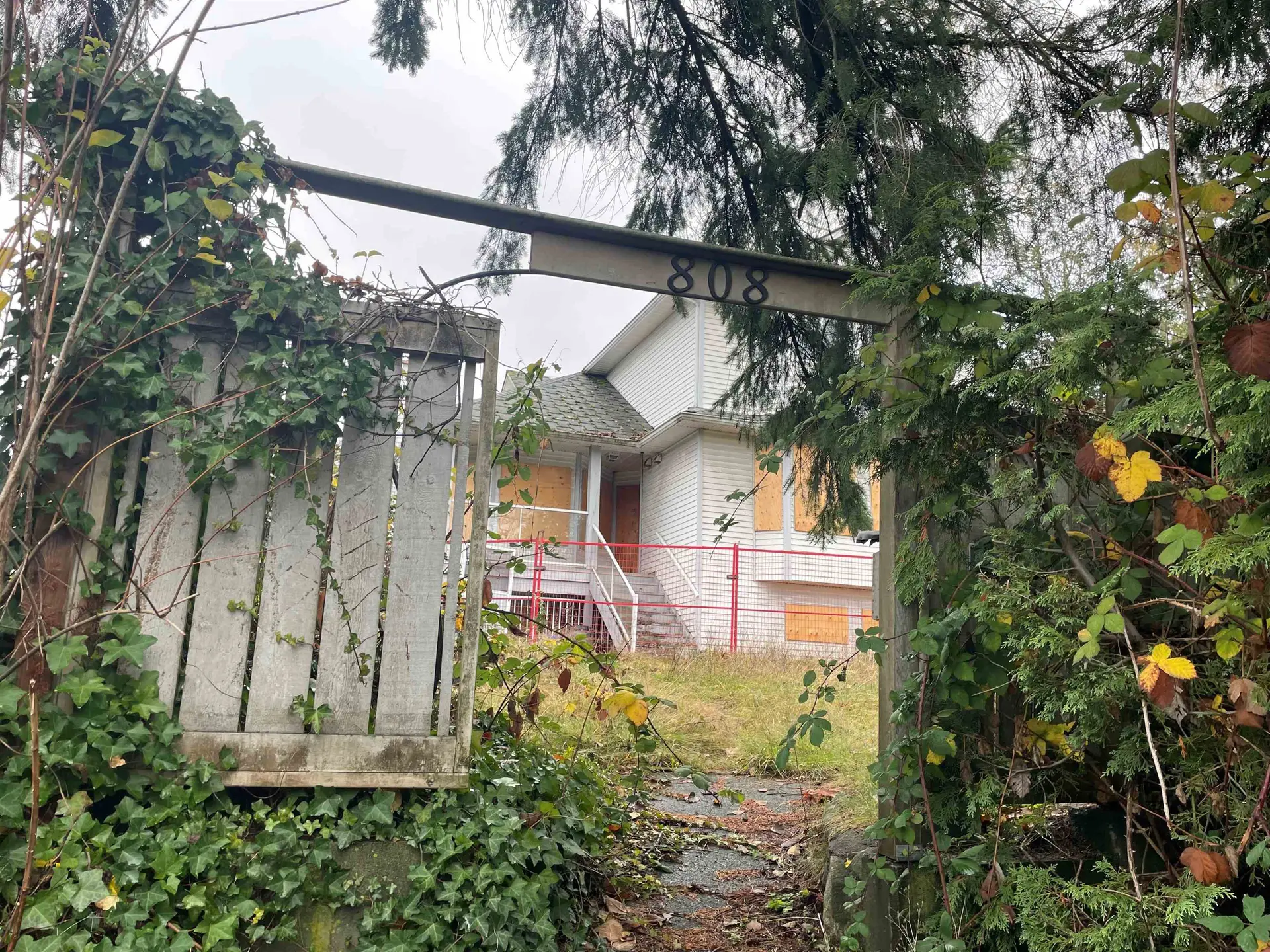 Property at 808 E 3RD STREET, North Vancouver, BC