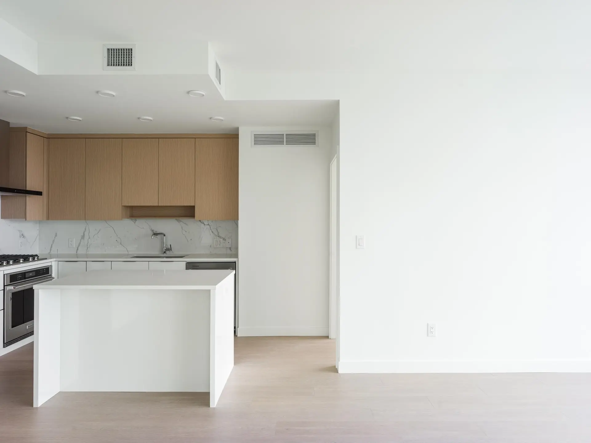 Property at #2401 699 WHITING WAY, Coquitlam, BC