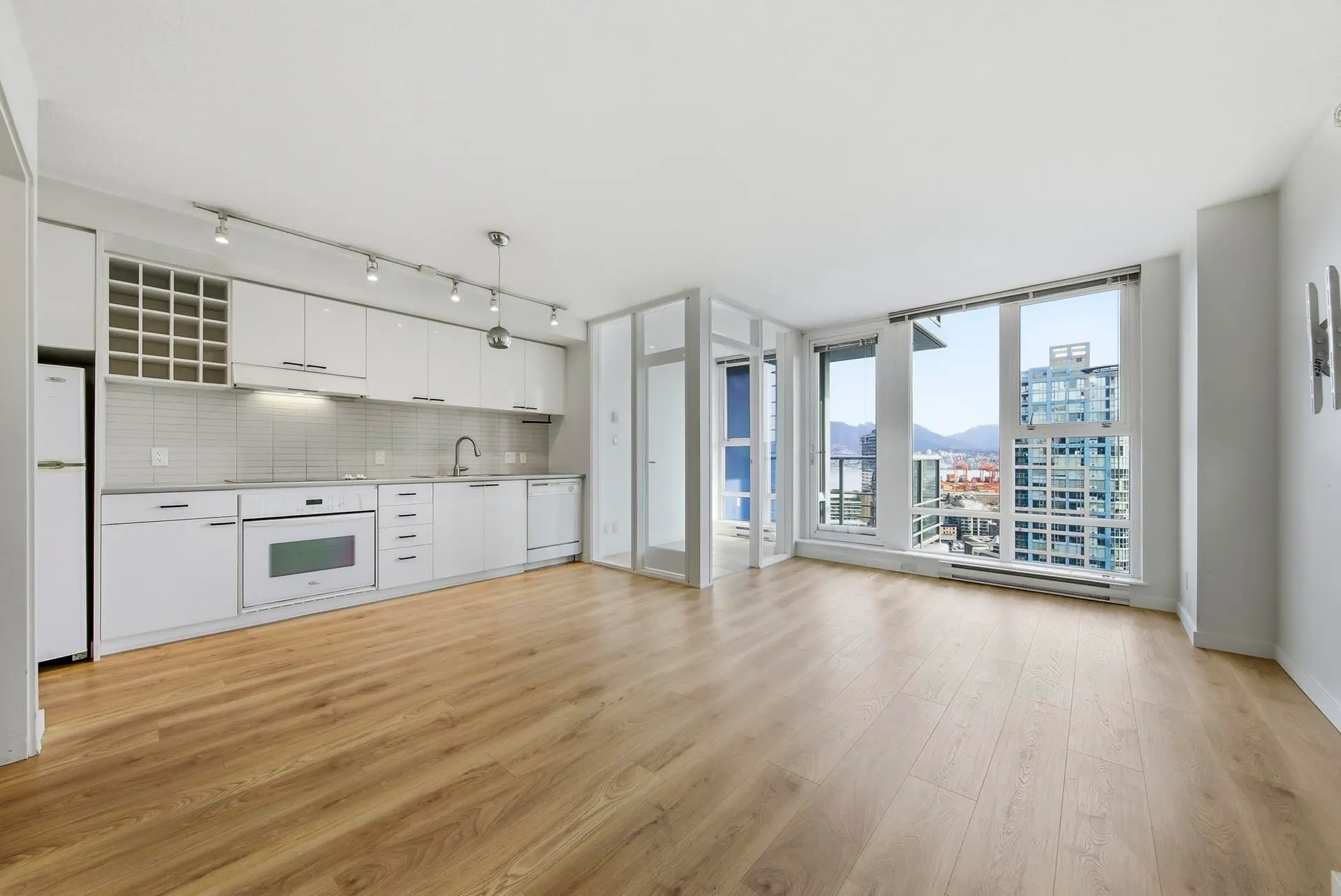 Property at #2607 602 CITADEL PARADE, Vancouver, BC