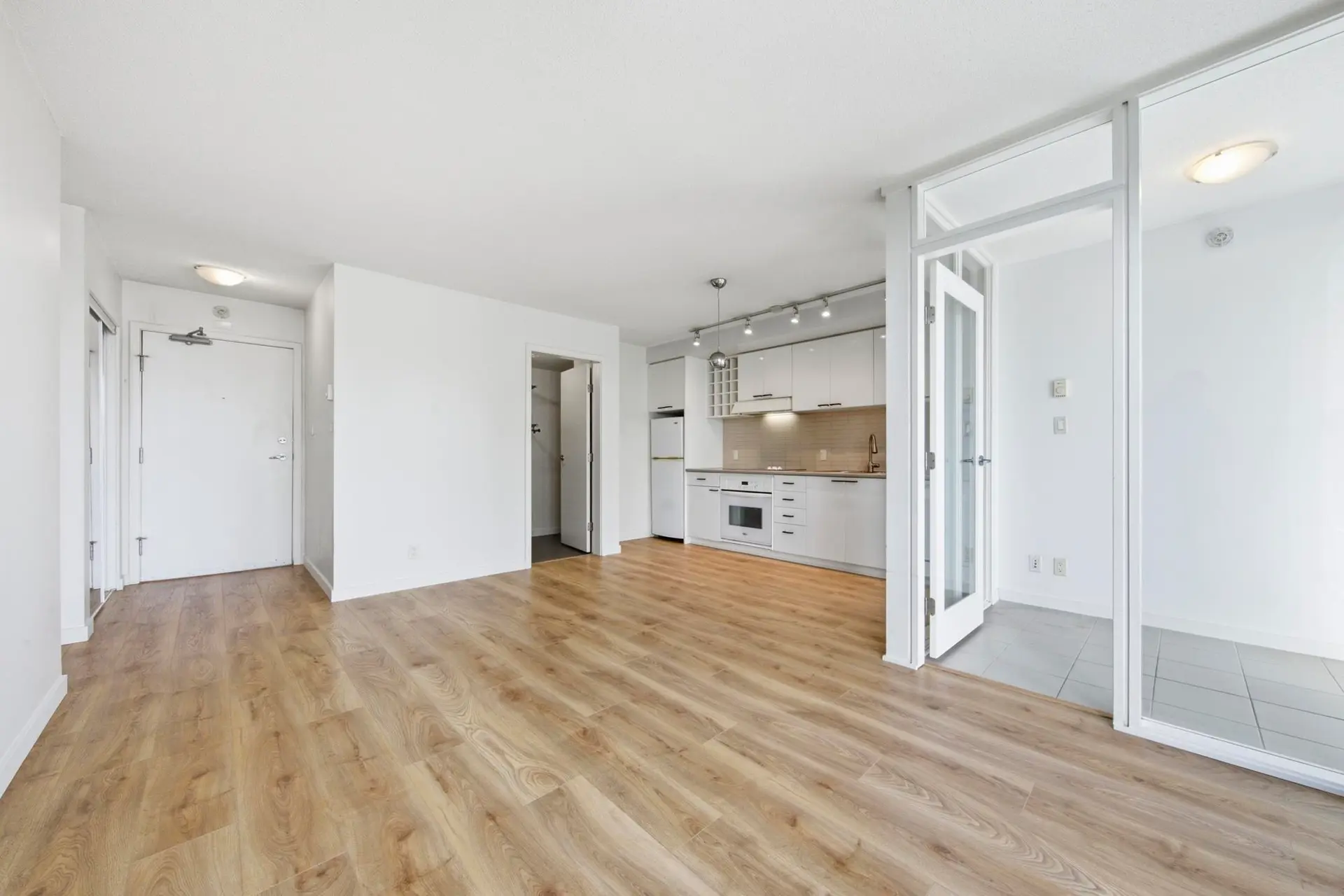 Property at #2607 602 CITADEL PARADE, Vancouver, BC