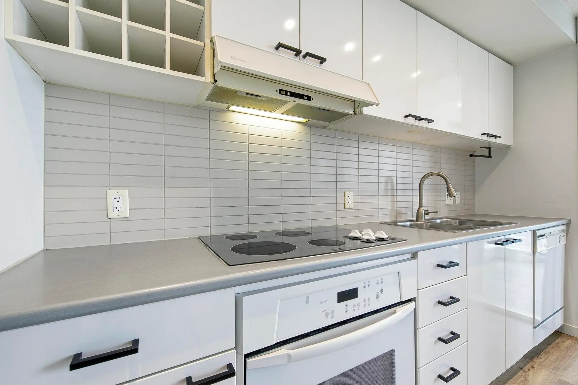 Property at #2607 602 CITADEL PARADE, Vancouver, BC