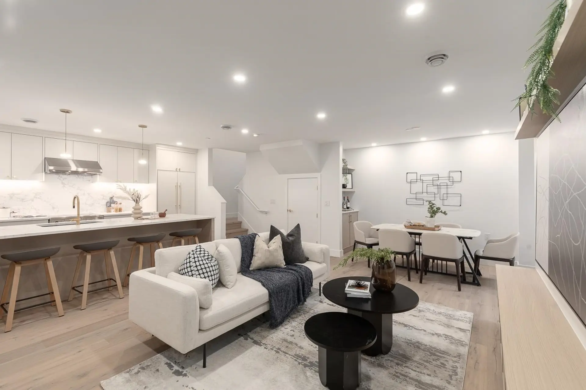 Property at 458 E 17TH AVENUE, Vancouver, BC