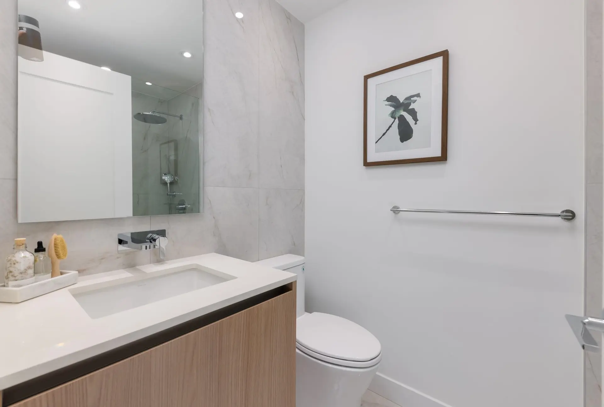 Property at #1501 135 E 13TH STREET, North Vancouver, BC