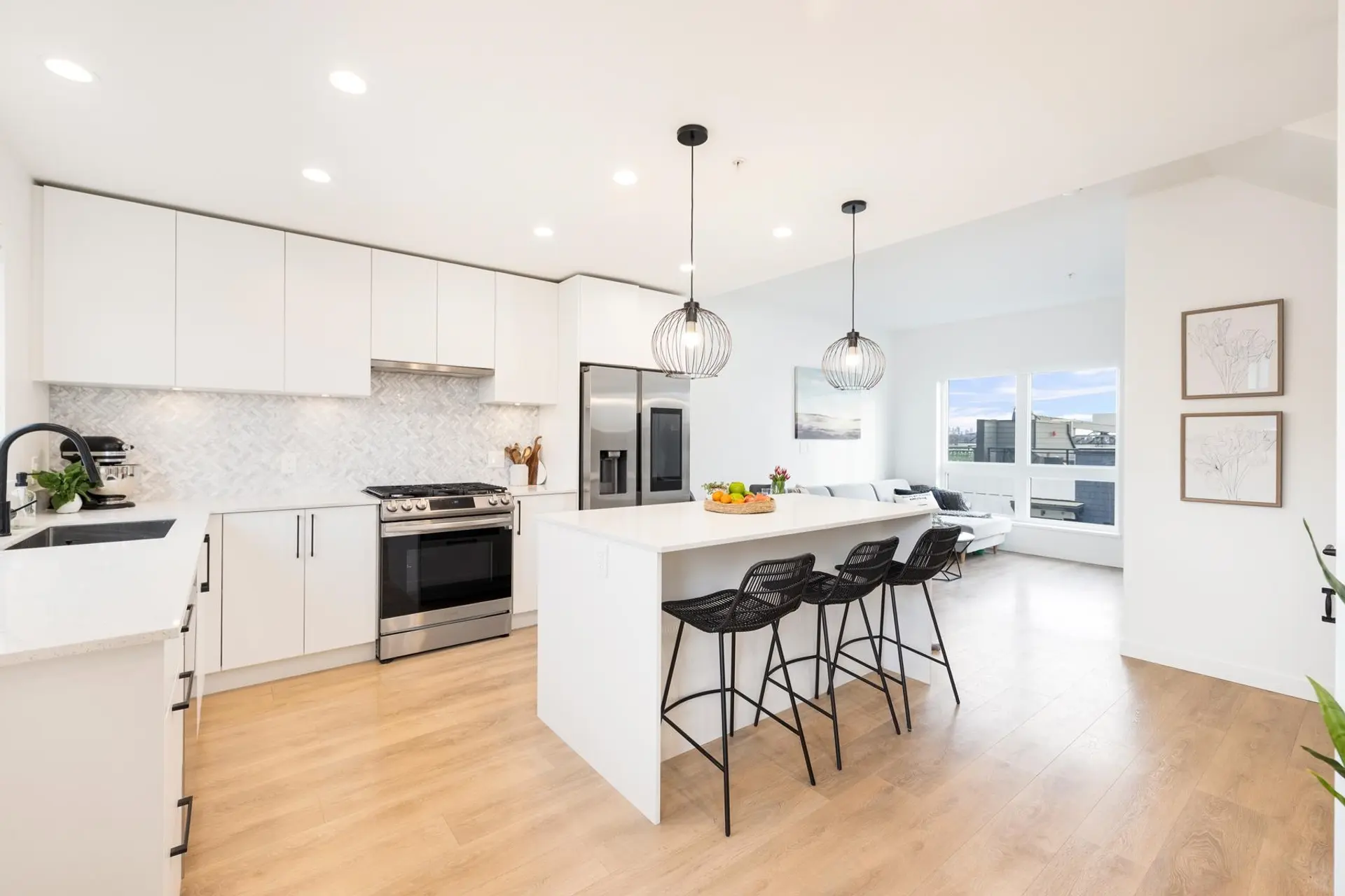 Property at #444 545 E 2nd Street, North Vancouver, BC