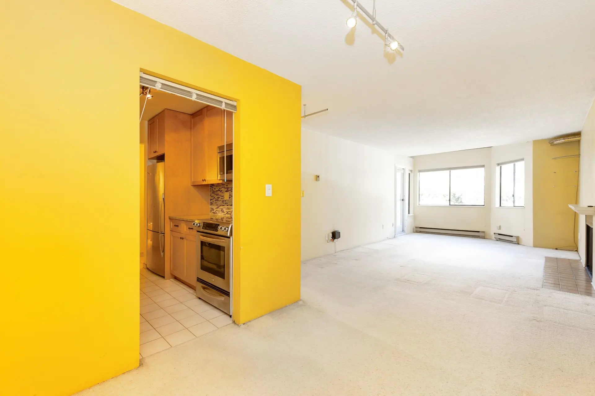 Property at #313 9584 MANCHESTER DRIVE, Burnaby, BC