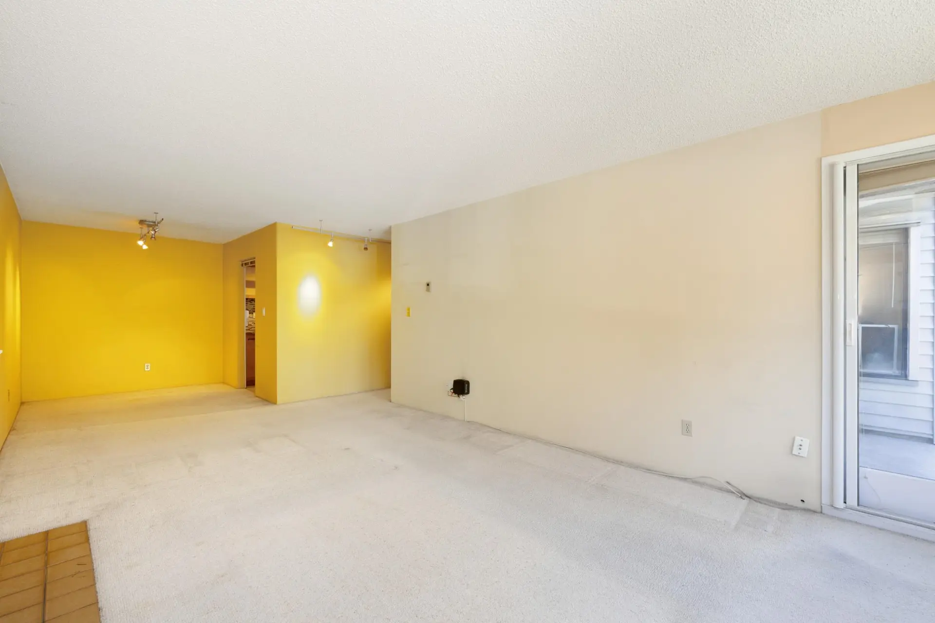 Property at #313 9584 MANCHESTER DRIVE, Burnaby, BC