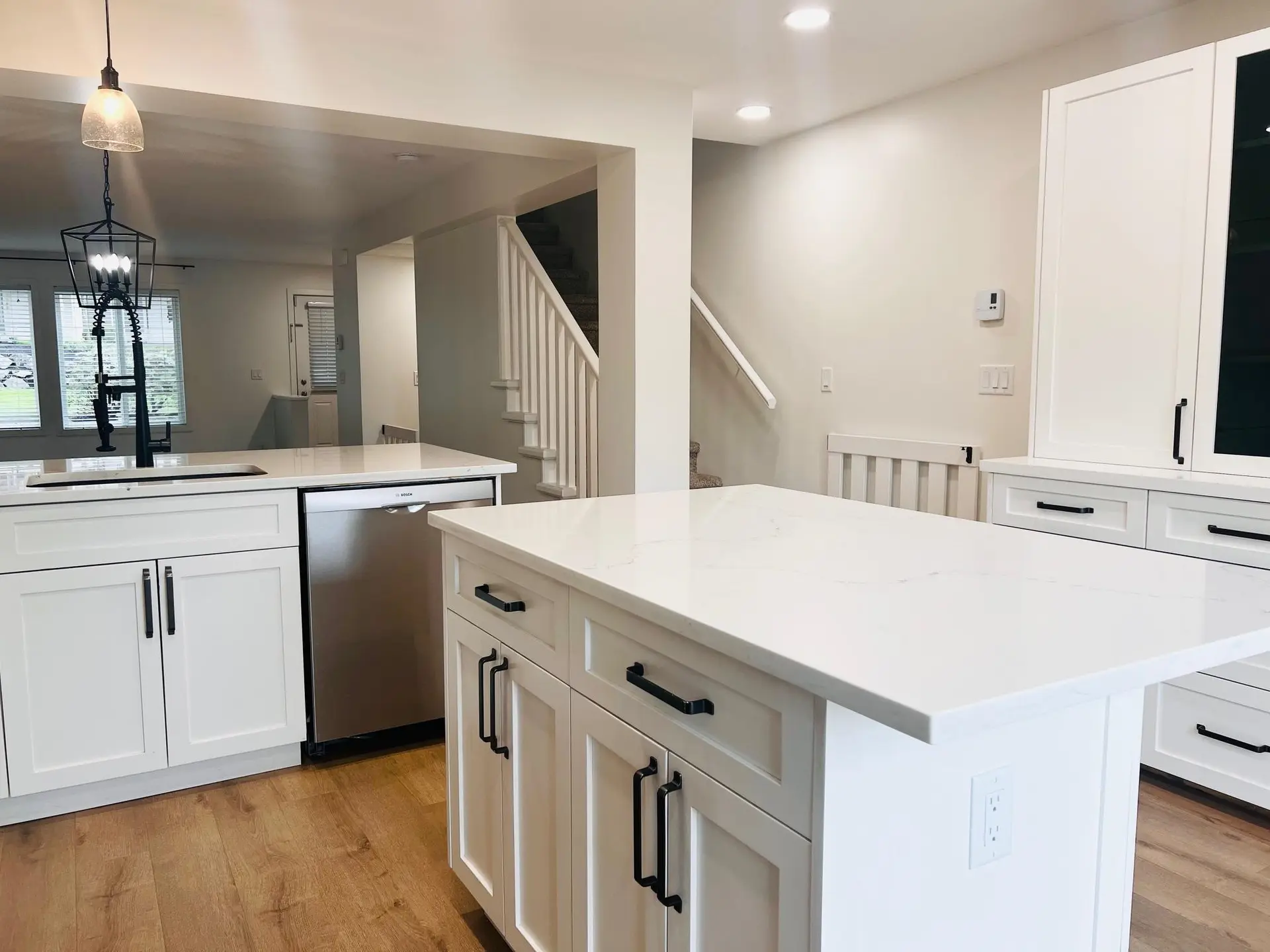#87 4401 Blauson Boulevard - Image 10