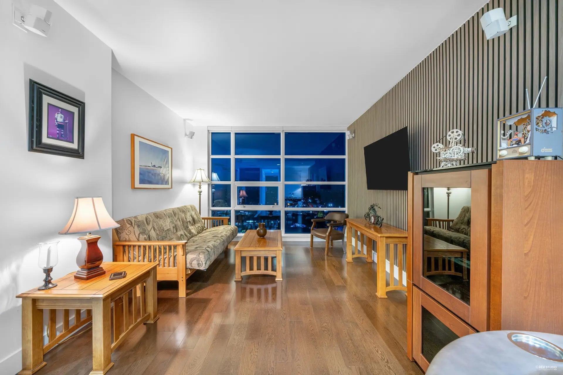 Property at #1905 15152 RUSSELL AVENUE, White Rock, BC