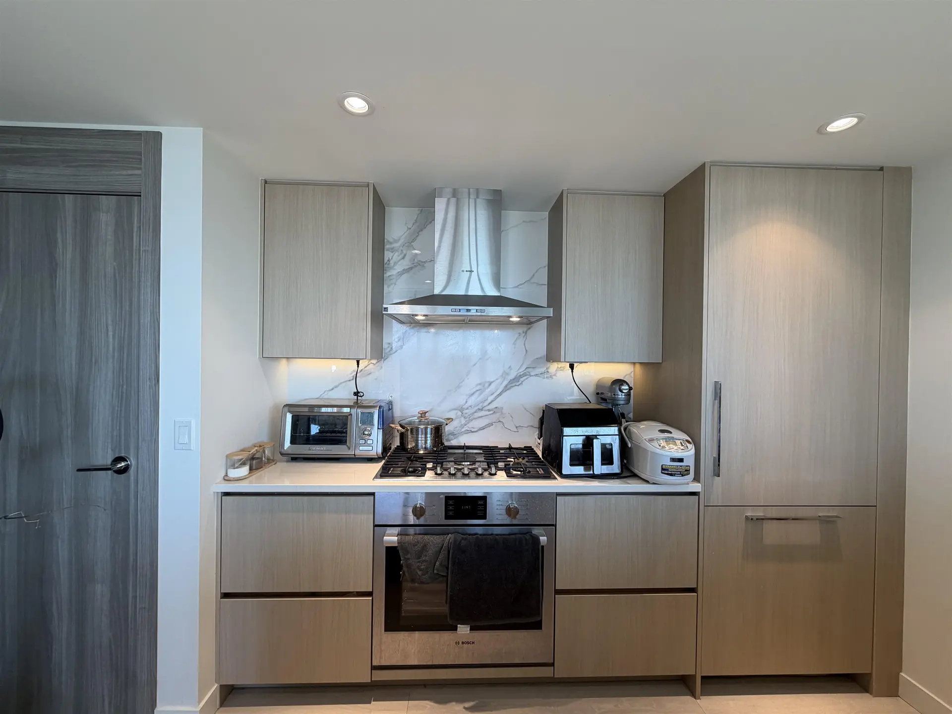 Property at #1001 8611 HAZELBRIDGE WAY, Richmond, BC