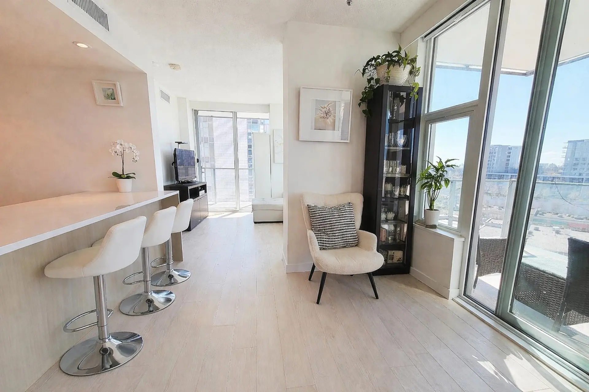 Property at #1001 8611 HAZELBRIDGE WAY, Richmond, BC