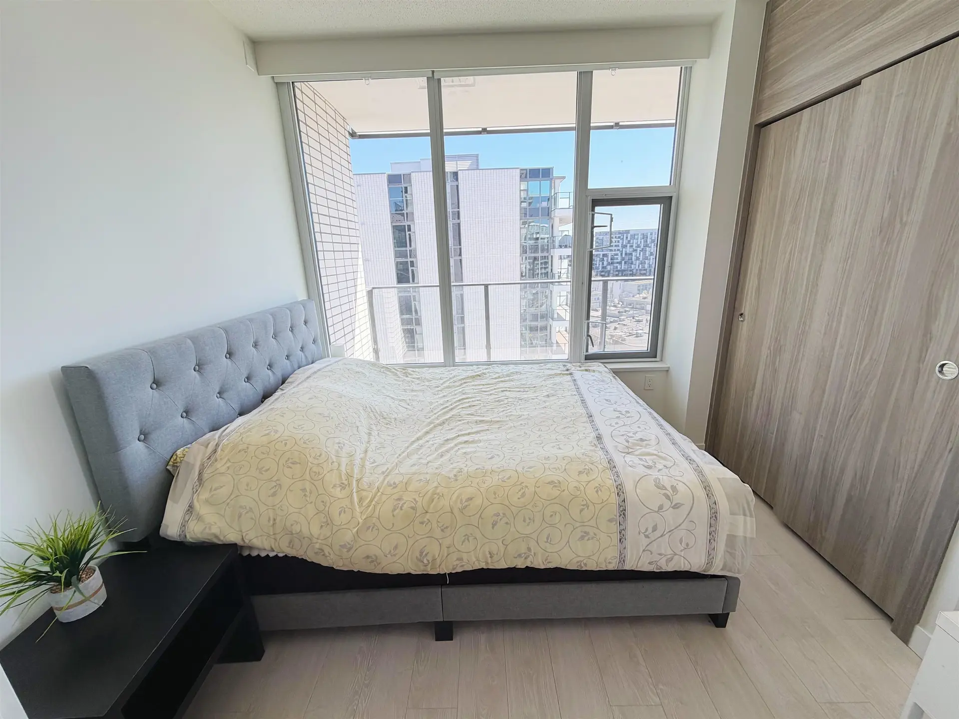 Property at #1001 8611 HAZELBRIDGE WAY, Richmond, BC