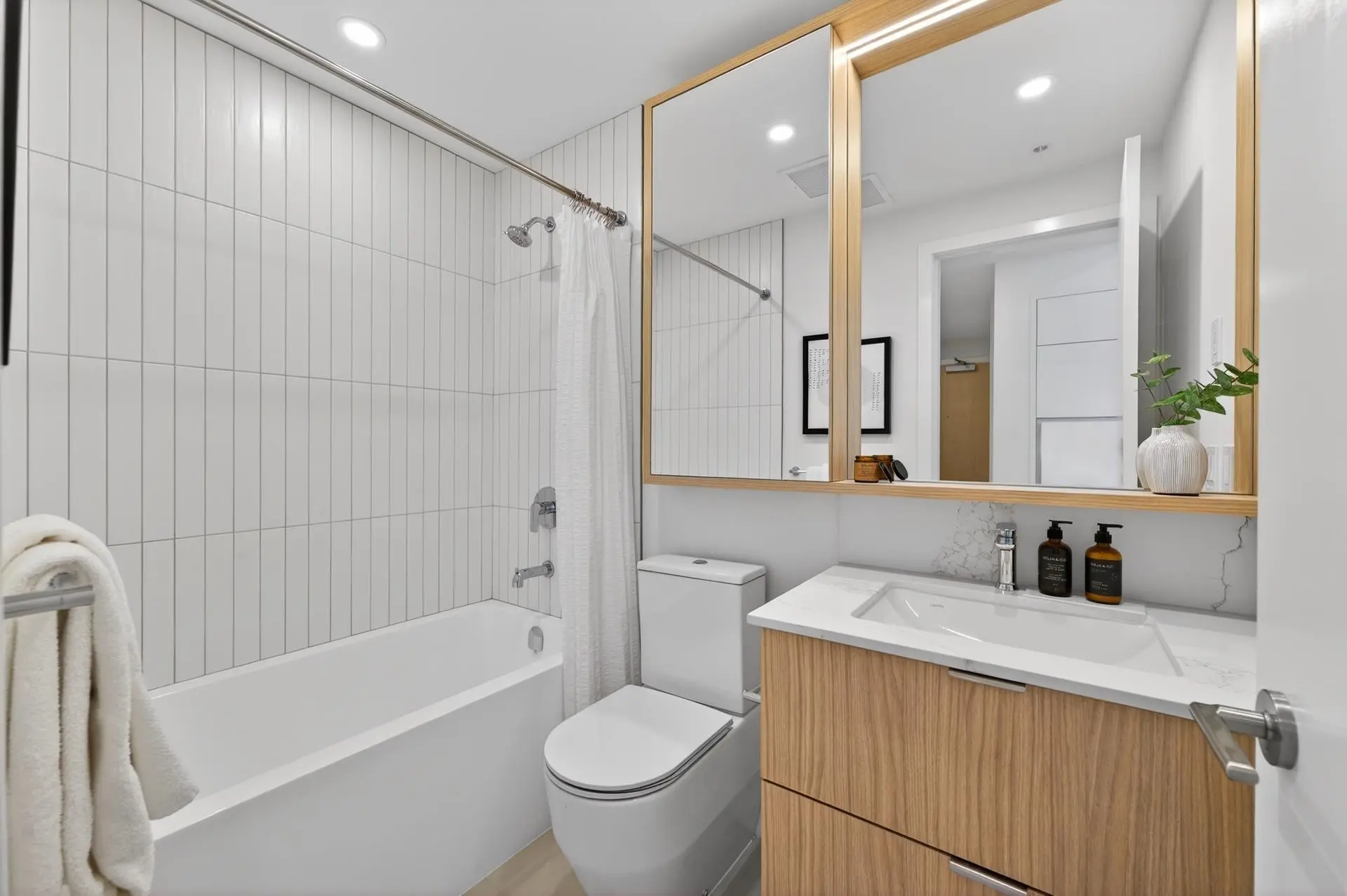 Property at #2710 537 COTTONWOOD AVENUE, Coquitlam, BC