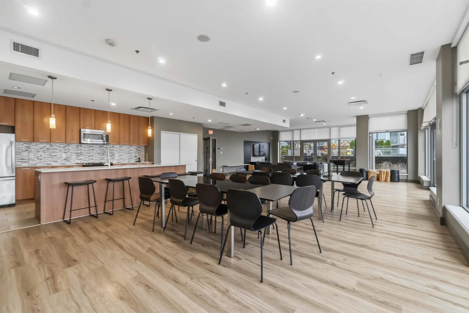 Property at #1906 2955 ATLANTIC AVENUE, Coquitlam, BC